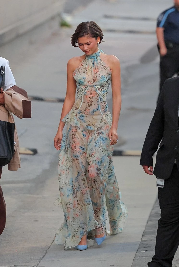 Вбрання, яке обожнюють знаменитості: модні поєднання взуття 2026.
6