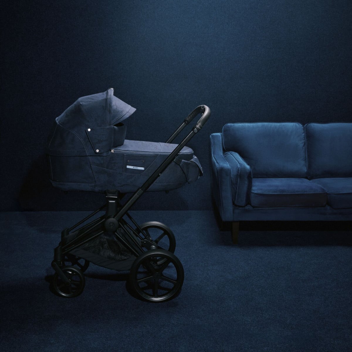 Cybex презентує стильну лінійку візків Rebellious Luxury
1