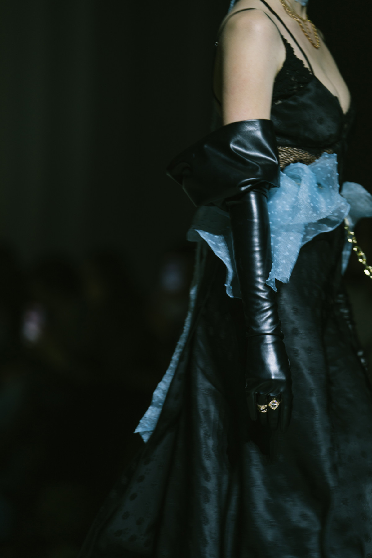 Ера маньєризму: погляд колекції TONiA FW 2026/27 на європейське вбрання 16-го століття
9