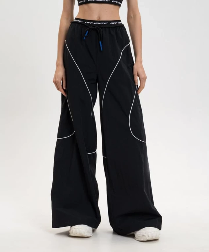 Мішкуваті джогери – топова обновка твого гардеробу цієї пори року
4