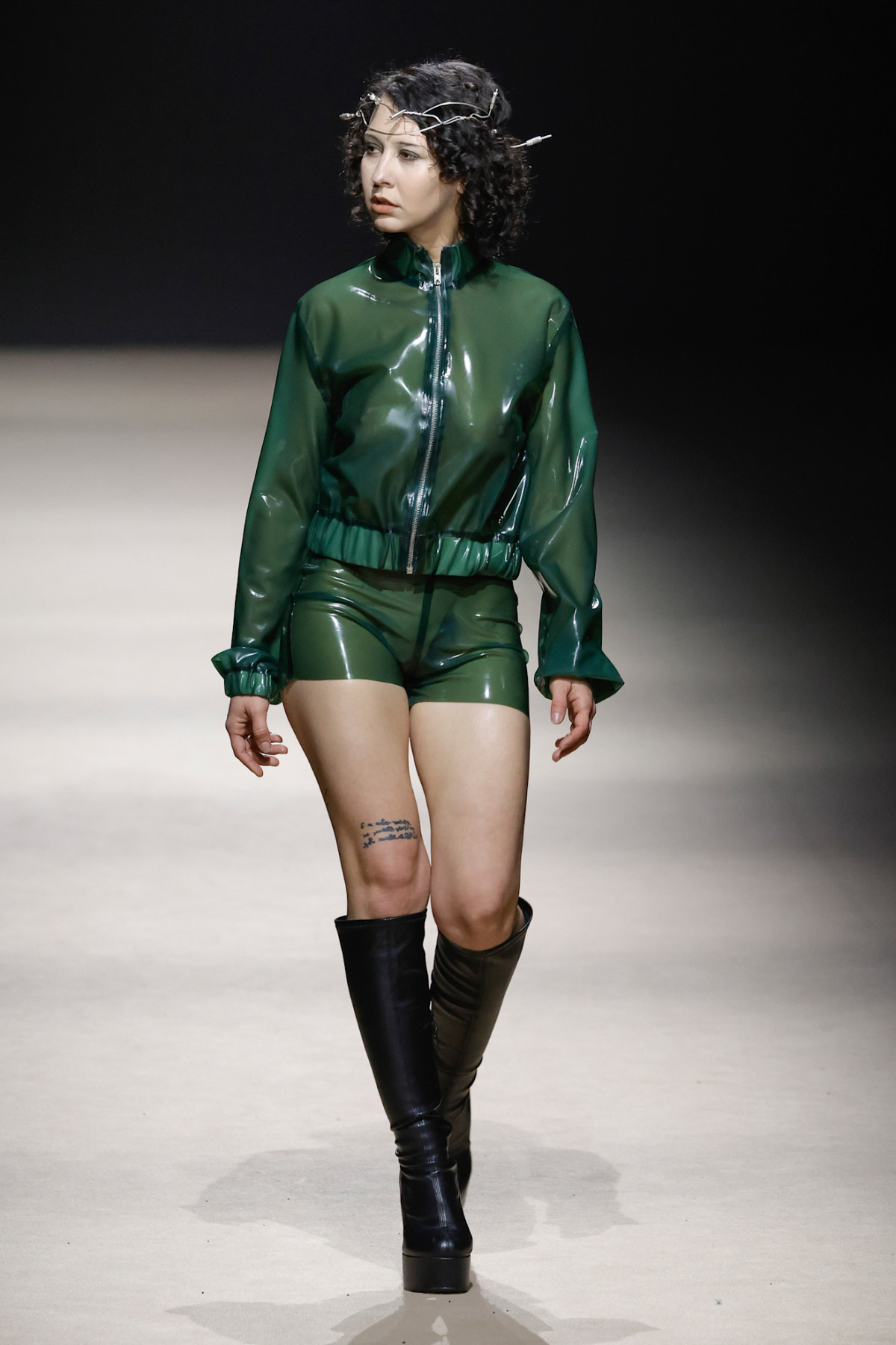 Барвиста іспанська мода: 6 зухвалих тенденцій з мадридського тижня моди
35