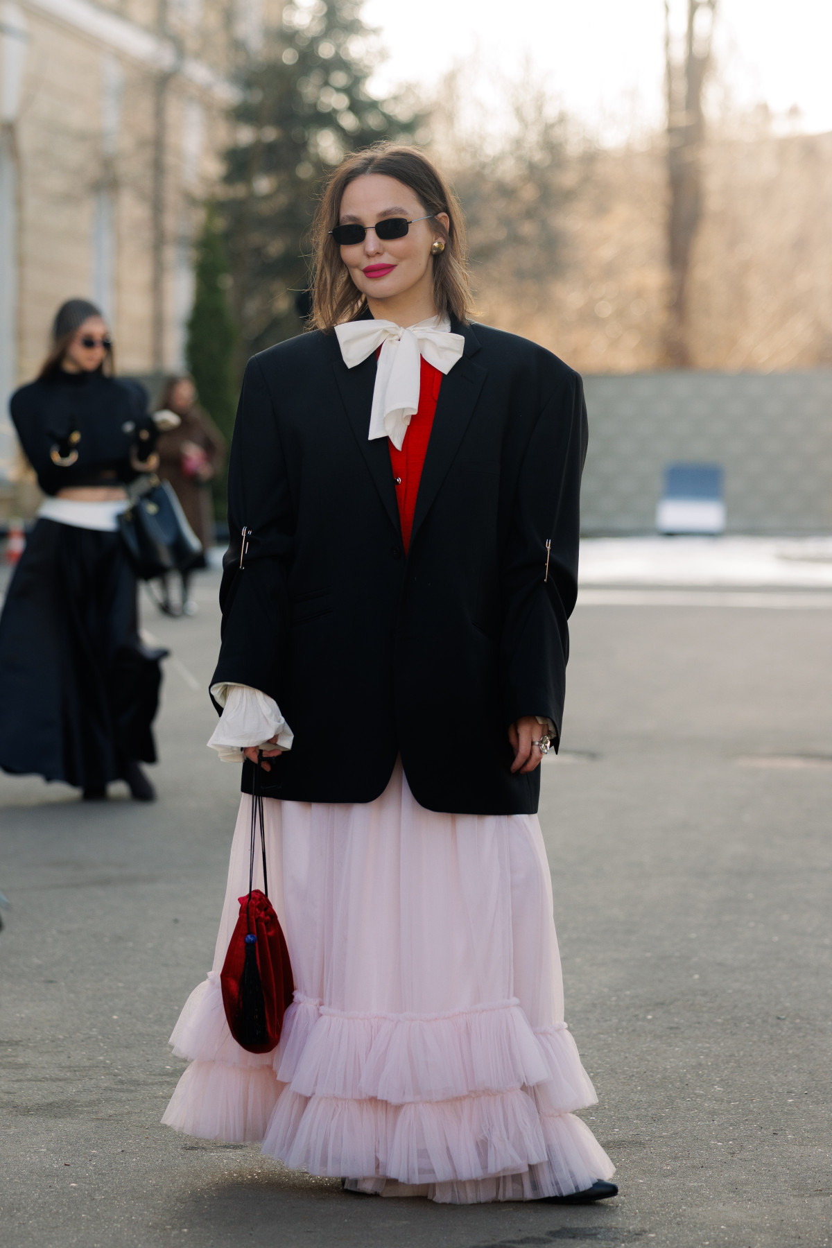 Вулична мода: образи відвідувачів третього дня Ukrainian Fashion Week осінньо-зимового сезону 2026/27
0