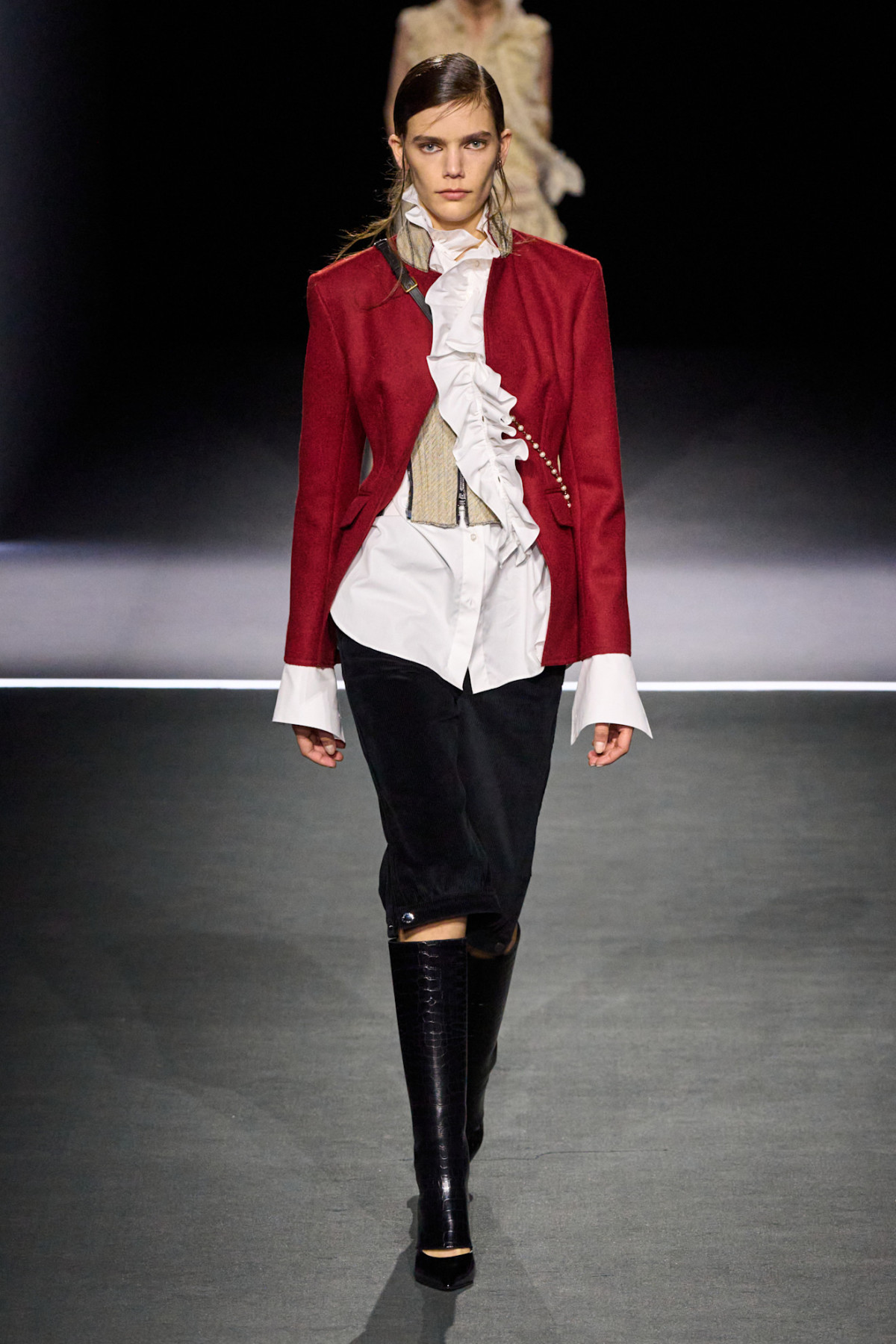 Вплив роману Вірджинії Вулф "Орландо" на світових дизайнерів.
14