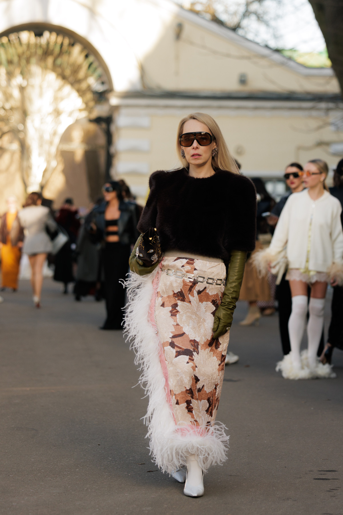 Вулична мода: образи відвідувачів четвертого дня Ukrainian Fashion Week осінньо-зимового сезону 2026/27
29