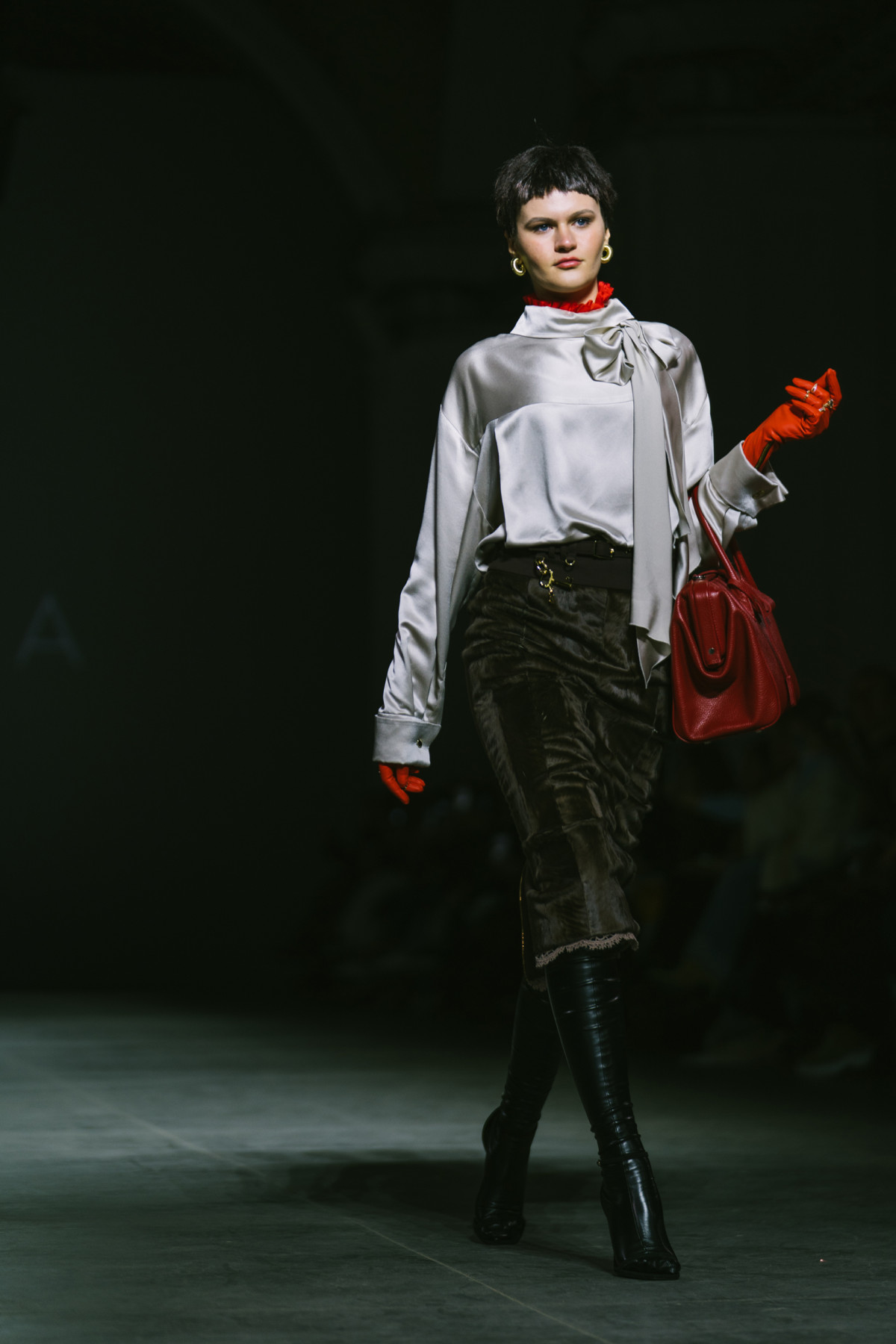 Ера маньєризму: погляд колекції TONiA FW 2026/27 на європейське вбрання 16-го століття
14