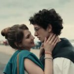 Марк Ейдельштейн стрибає з парашутом над передгір'ям Ельбруса у трейлері нового фільму