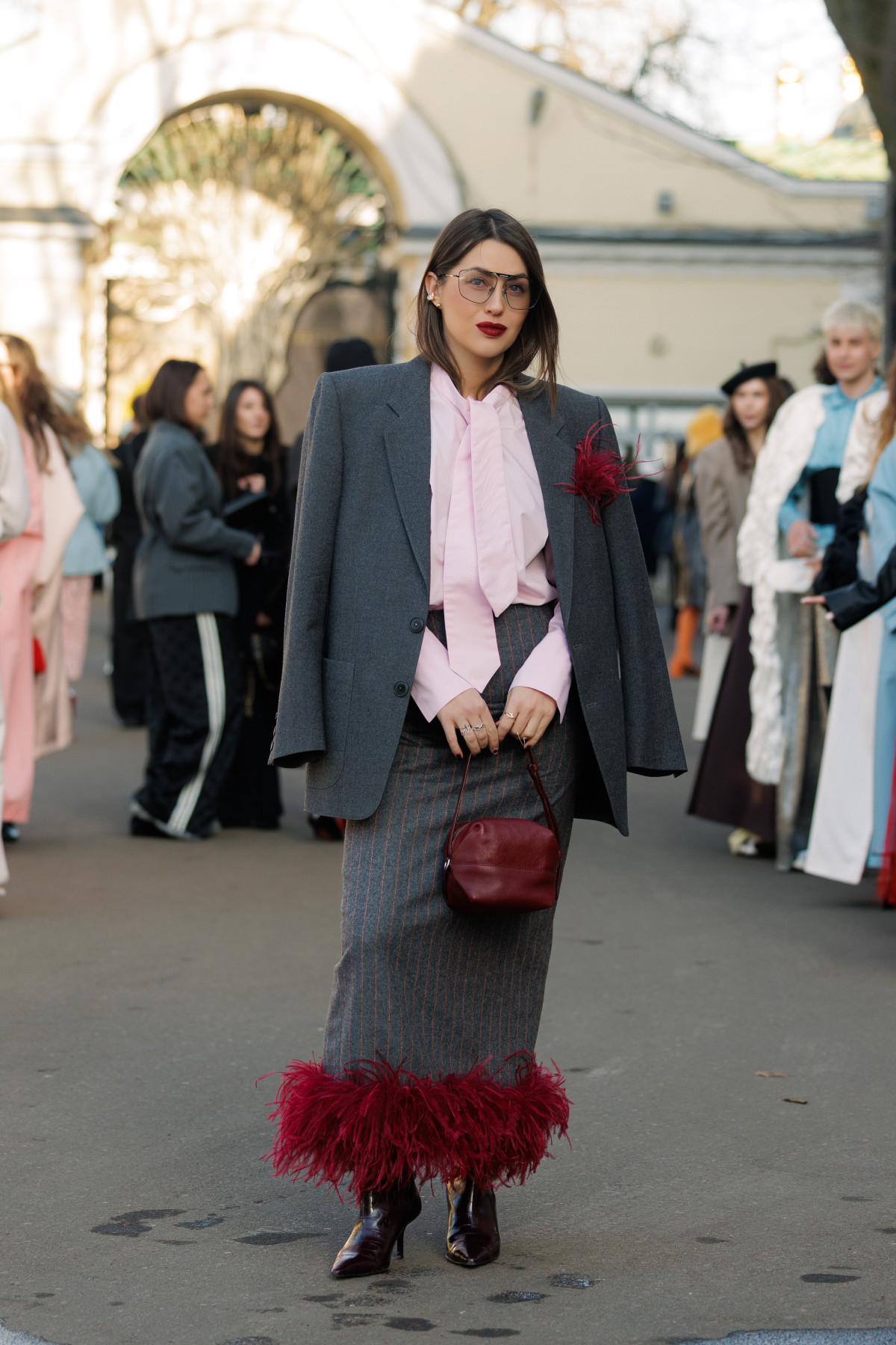 Вулична мода: образи відвідувачів третього дня Ukrainian Fashion Week осінньо-зимового сезону 2026/27
15