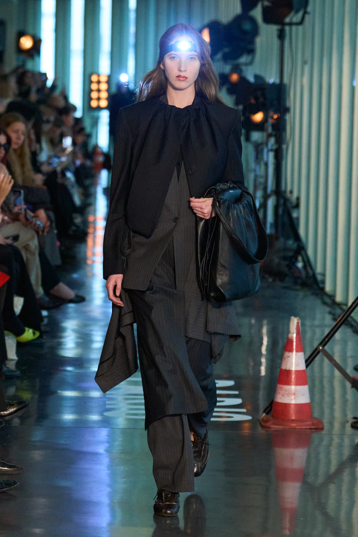 Український погляд на Паризькому тижні моди: марка LITKOVSKA презентувала добірку, навіяну київською зимою.
6