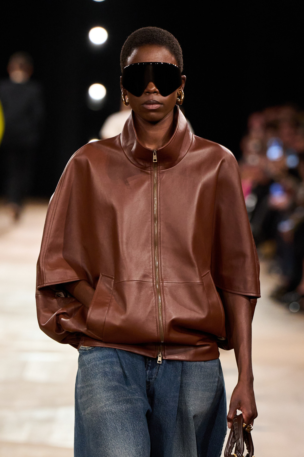 Весняний вояж: одяг на 5 днів
0