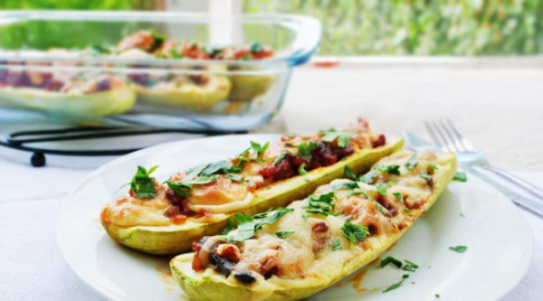 Як приготувати смачну кабачкову піцу?