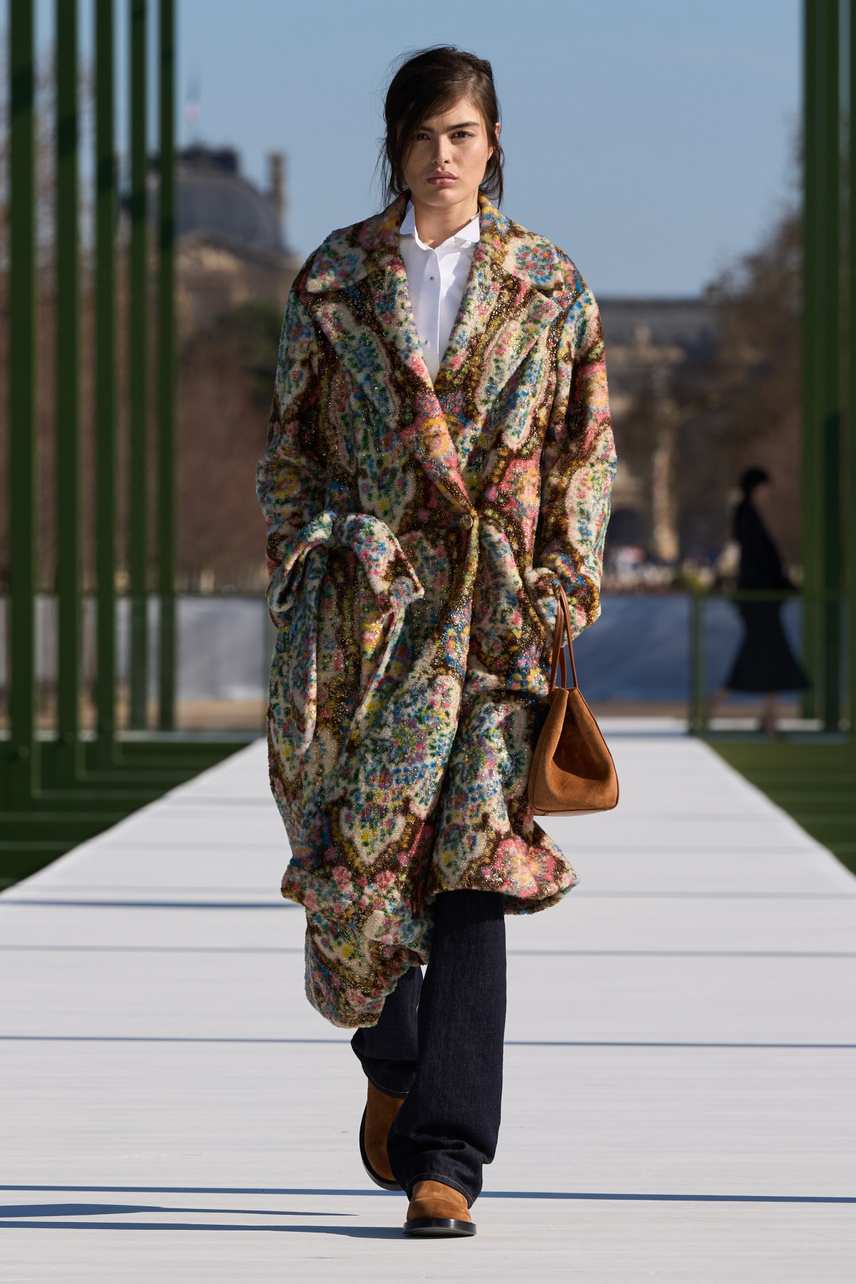 Андерсон переосмислює вуличний стиль в колекції Dior осінь-зима 2026-2027
42