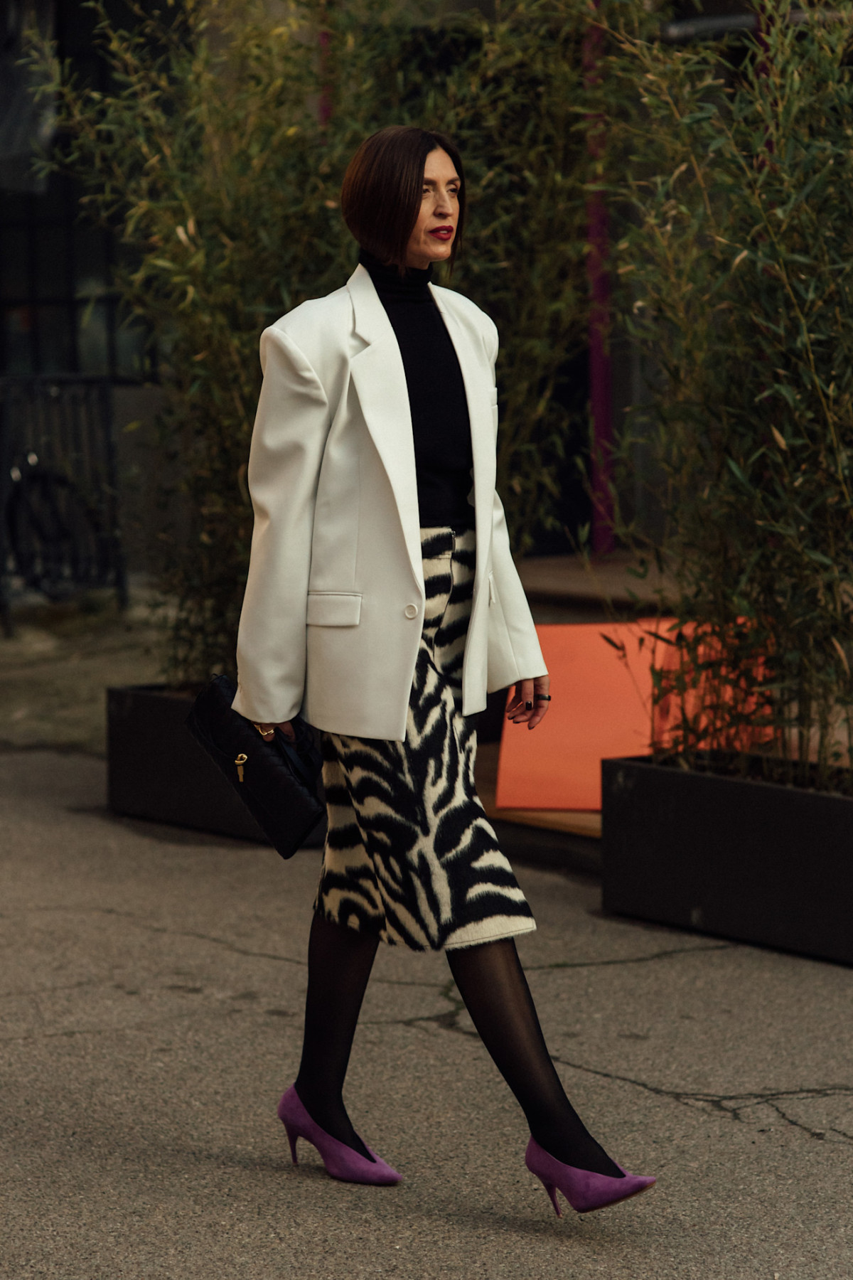 Ця конкретна пара взуття запанувала на подіумах Міланського тижня моди.
6