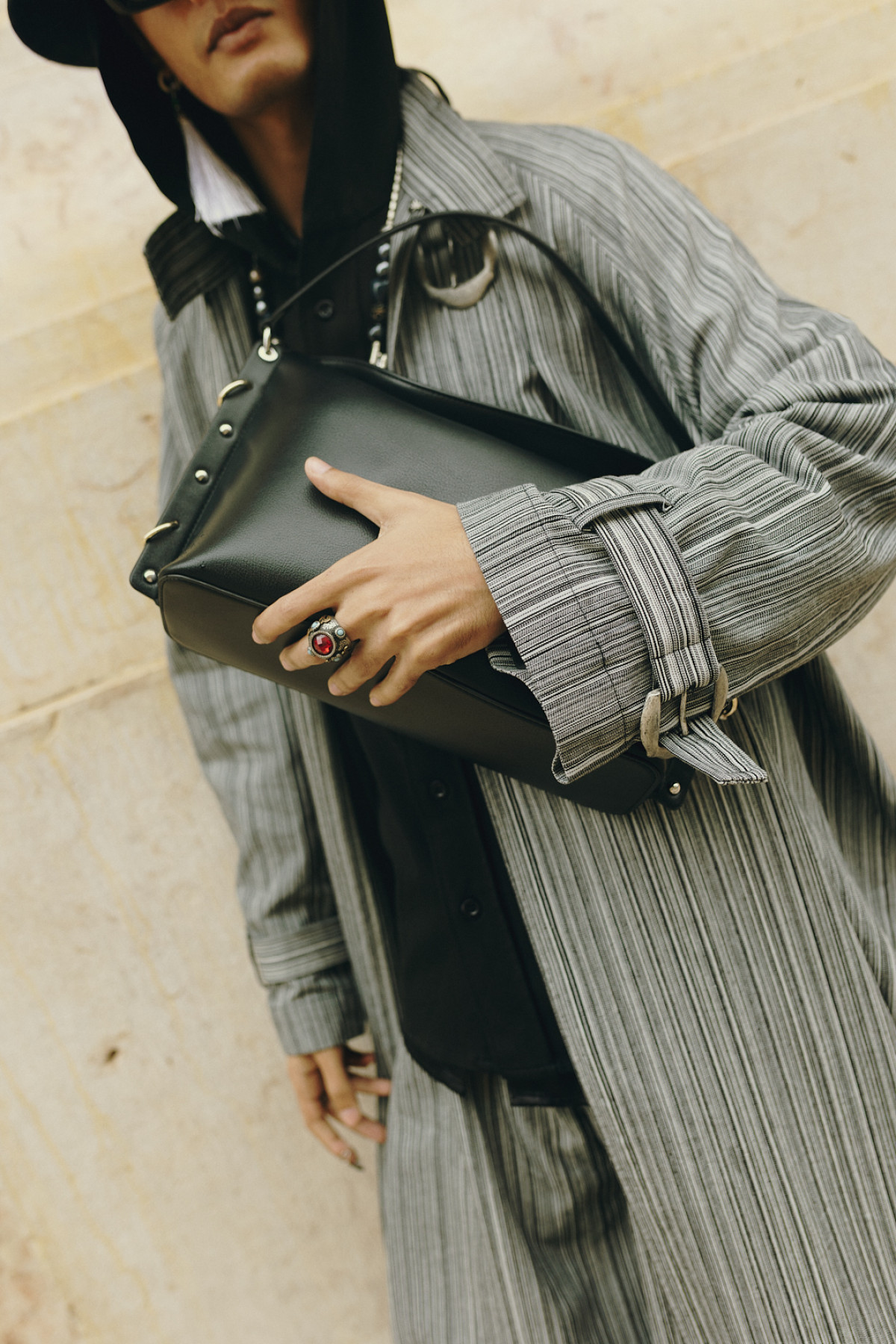 Найстильніші аутфіти з вулиць Тижня моди в Лісабоні
6