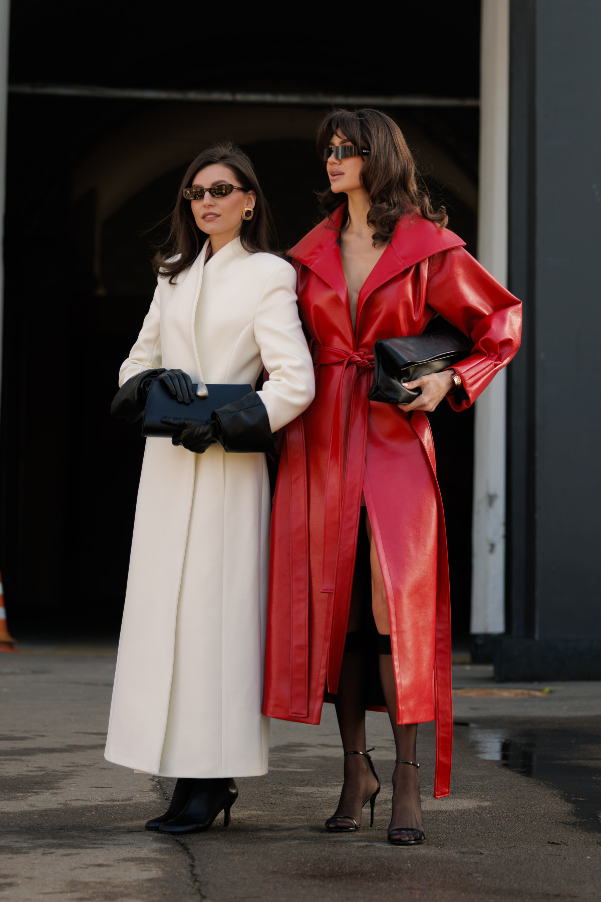 Вулична мода: образи від відвідувачів другого дня Ukrainian Fashion Week, осінь-зима 2026/2027
21