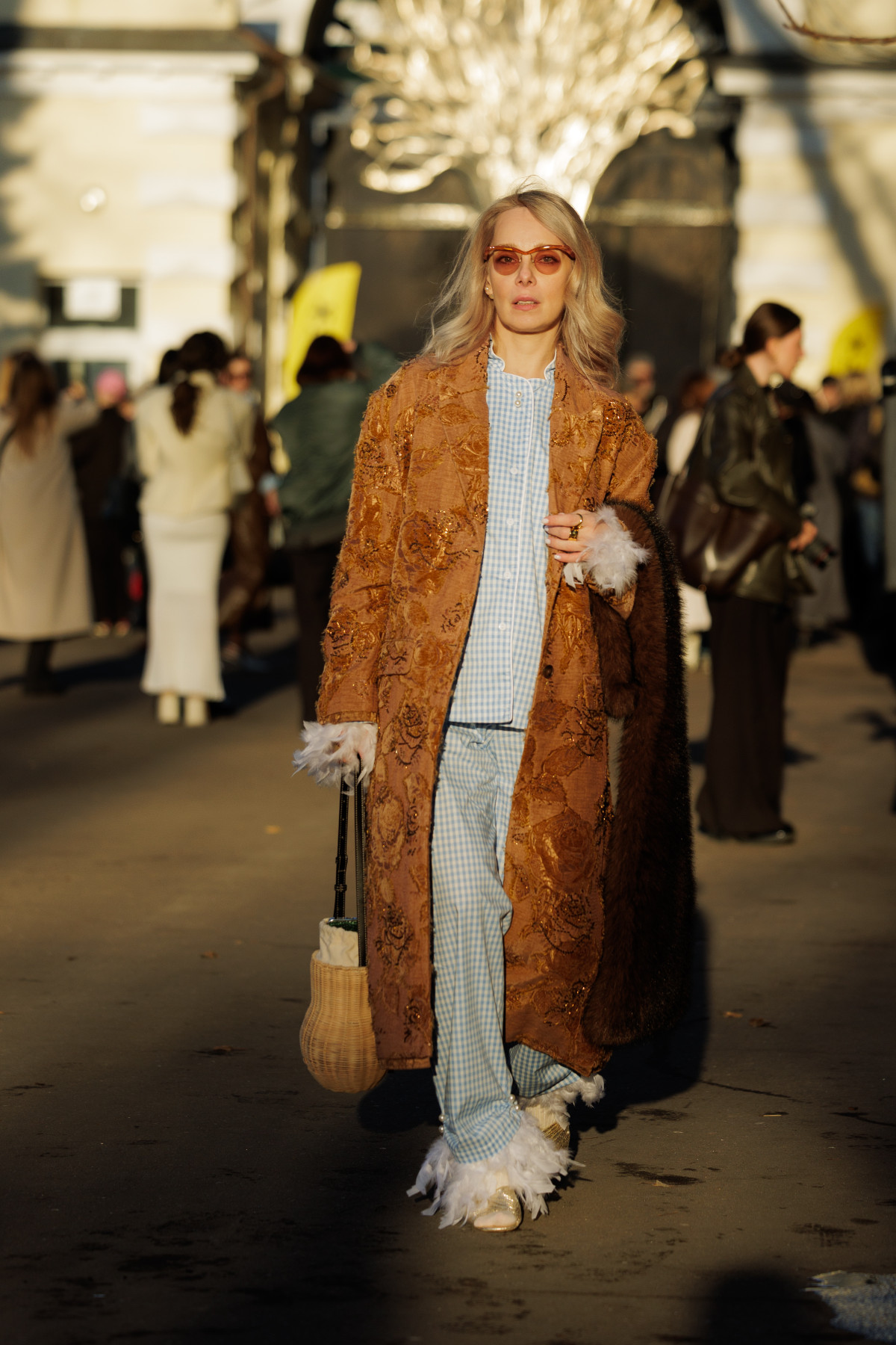 Вулична мода: образи відвідувачів третього дня Ukrainian Fashion Week осінньо-зимового сезону 2026/27
82