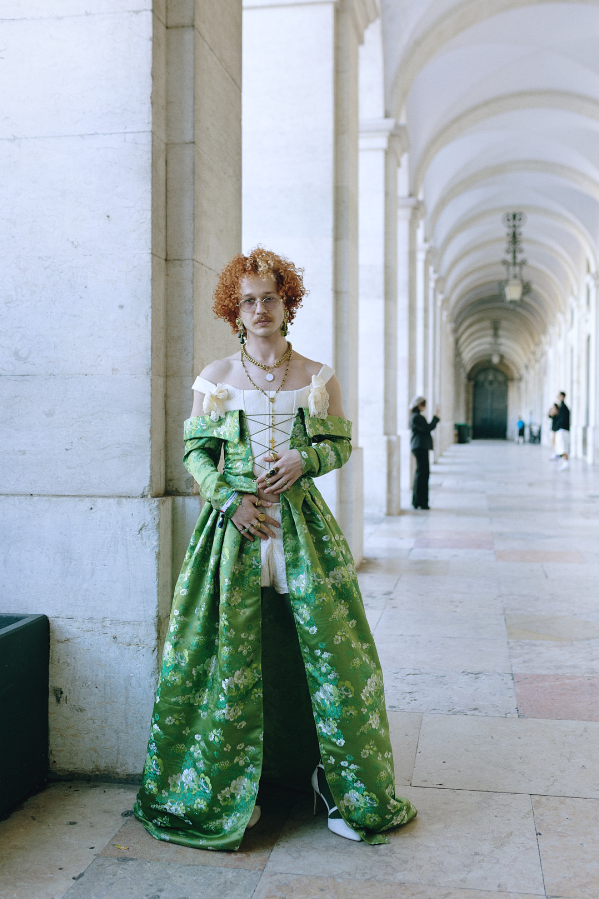 Найстильніші аутфіти з вулиць Тижня моди в Лісабоні
11