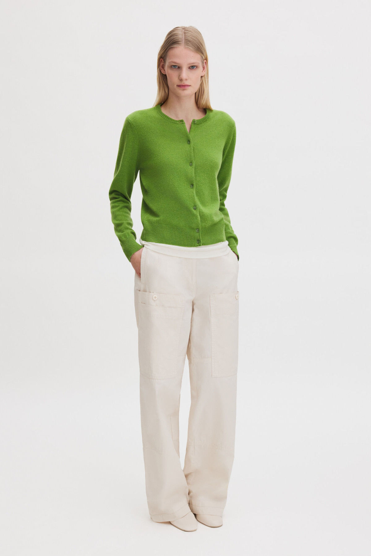 Нова весняна збірка: 12 обновок для вашого гардеробу.
21