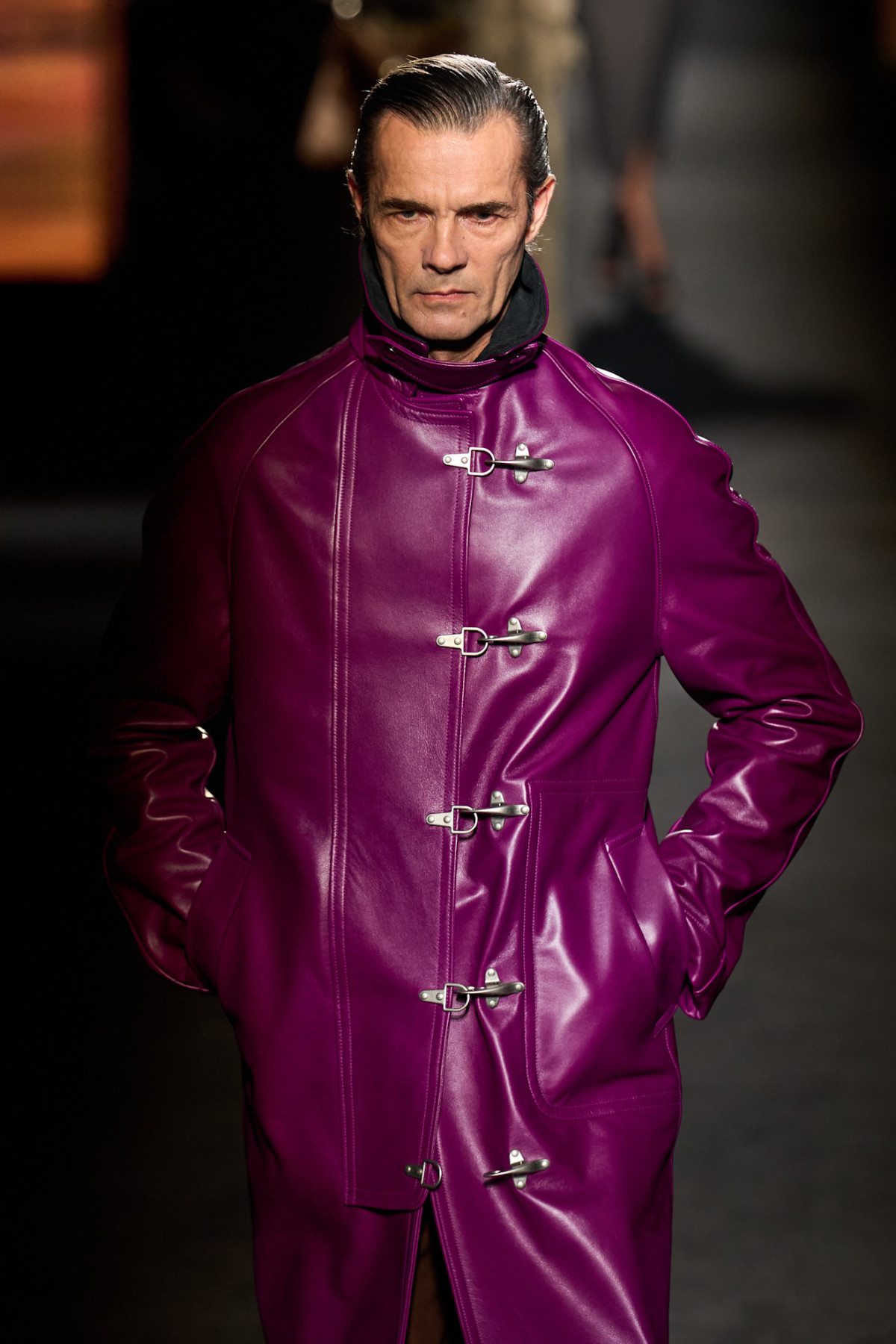 Вісім ключових порад від Balenciaga для стильного оновлення гардеробу.
24