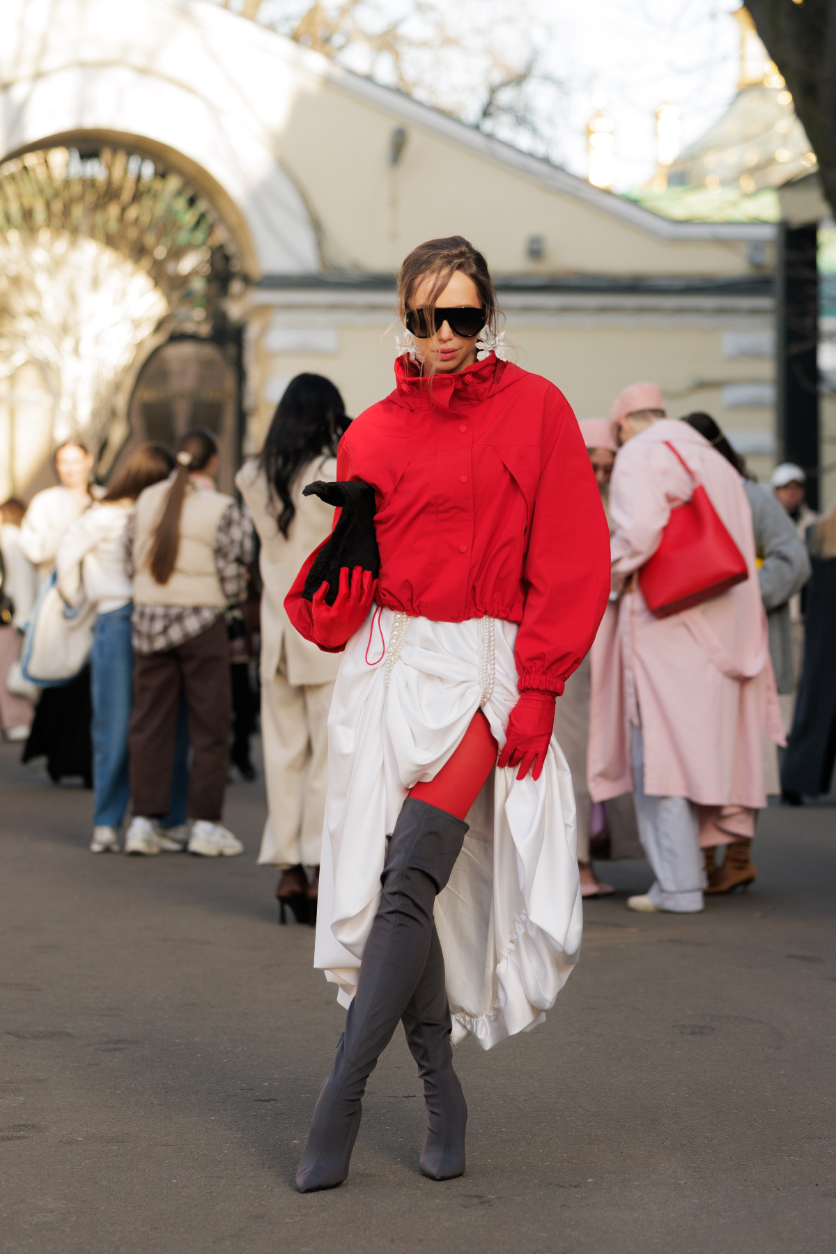 Вулична мода: образи відвідувачів четвертого дня Ukrainian Fashion Week осінньо-зимового сезону 2026/27
44