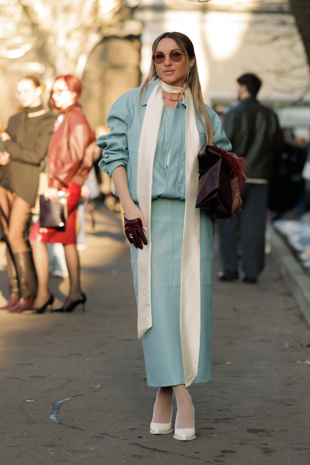 Вулична мода: образи відвідувачів третього дня Ukrainian Fashion Week осінньо-зимового сезону 2026/27
69