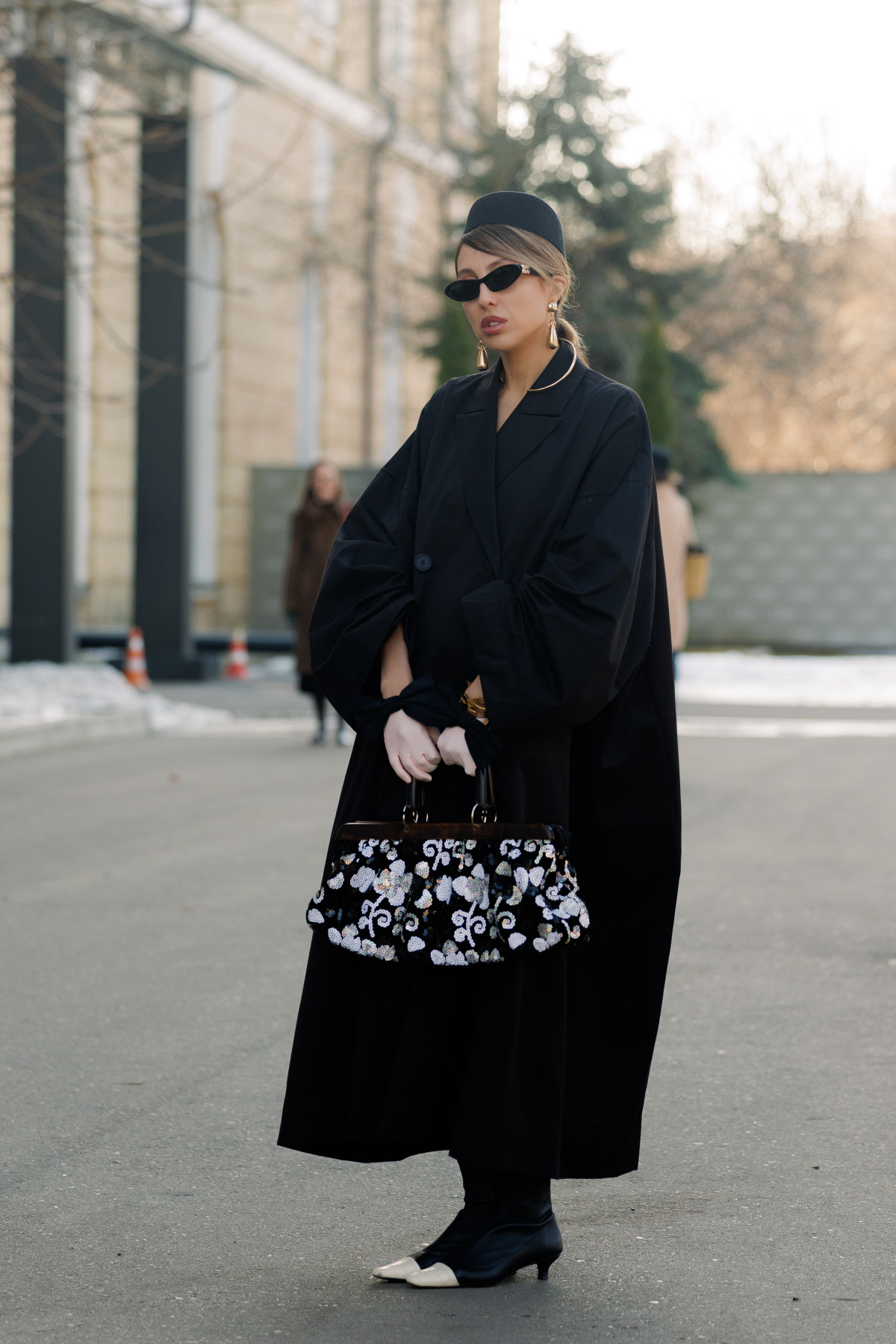 Вулична мода: образи відвідувачів третього дня Ukrainian Fashion Week осінньо-зимового сезону 2026/27
4