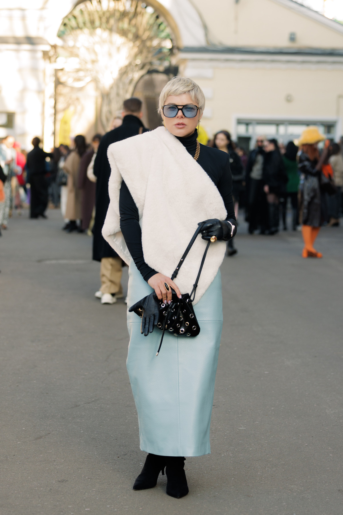 Вулична мода: образи відвідувачів третього дня Ukrainian Fashion Week осінньо-зимового сезону 2026/27
23