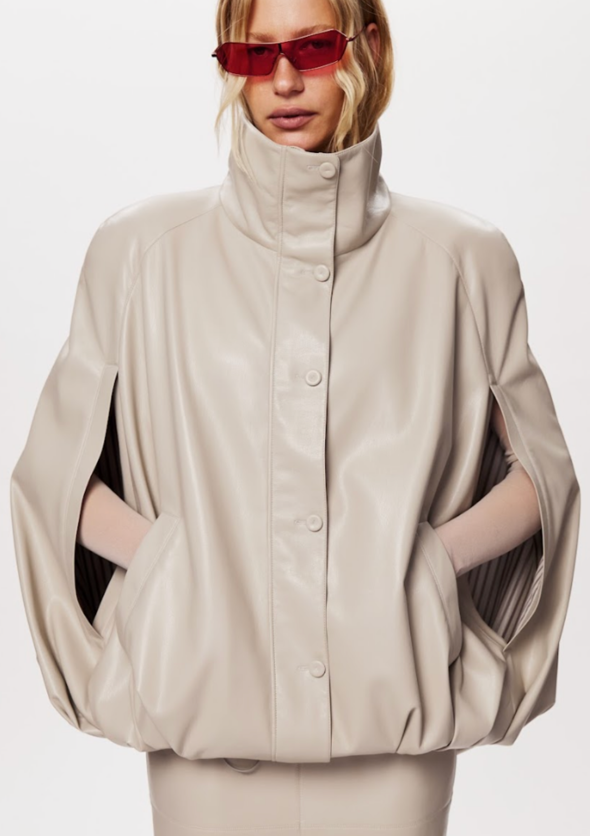 Валерія Гузема - обличчя колекції the COAT by Katya Silchenko
10