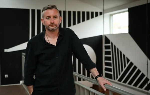 Жадан: 22 липня – почесний доктор Вроцлавського університету. Сергій Жадан, письменник та воїн, отримає звання почесного доктора Вроцлавського університету 22 липня.