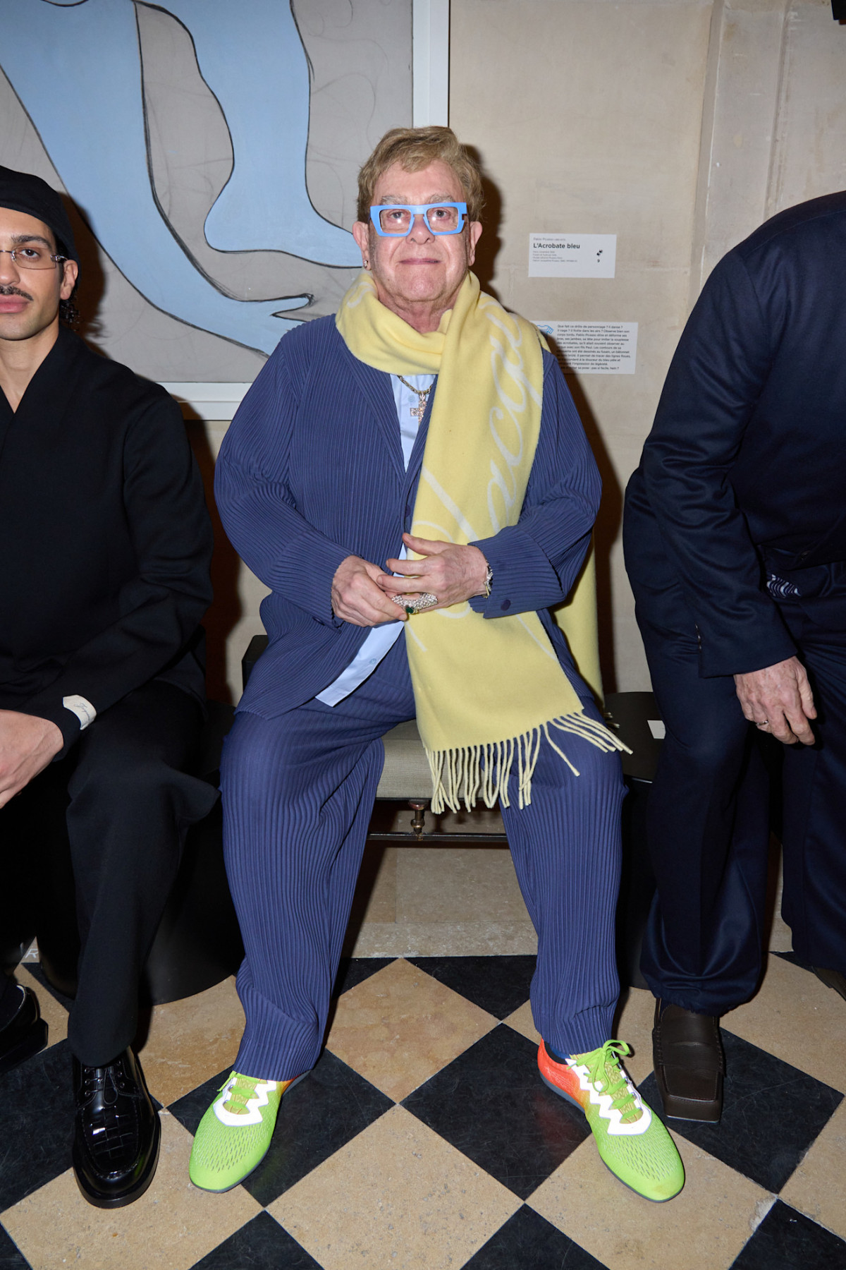 Парад зірок на шоу Jacquemus: K-pop діви, американська мільйонерка, голлівудські знаменитості, Тіна Кунакі та Елтон Джон
3