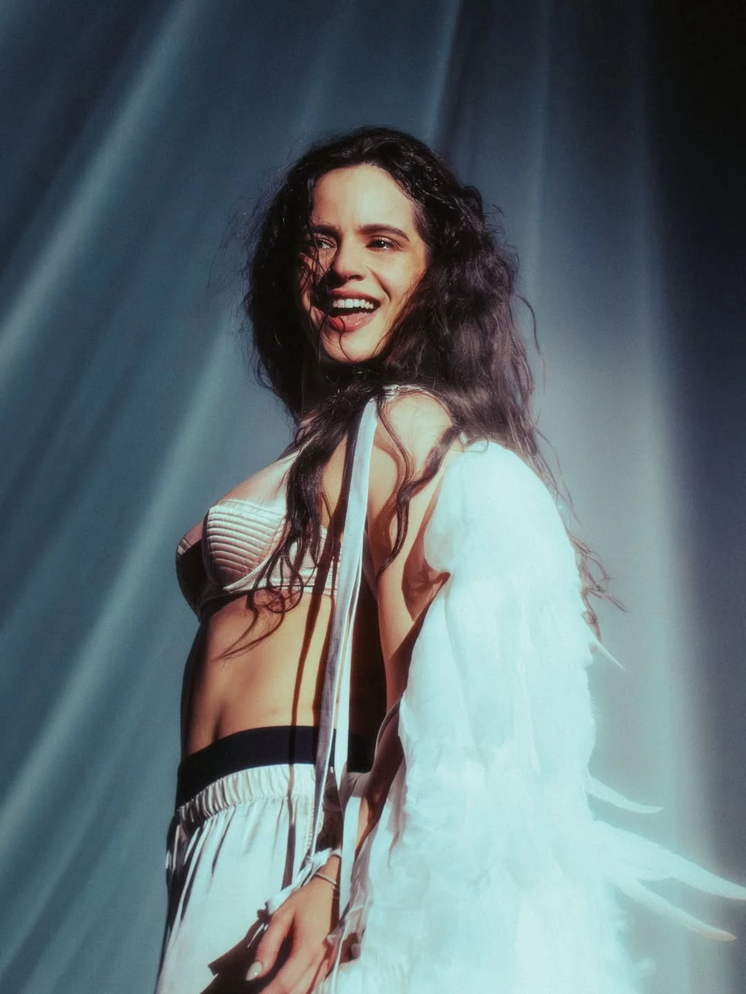 Вбрання Розалії, що наробили галасу: найбільш вражаючі луки з її глобального турне LUX