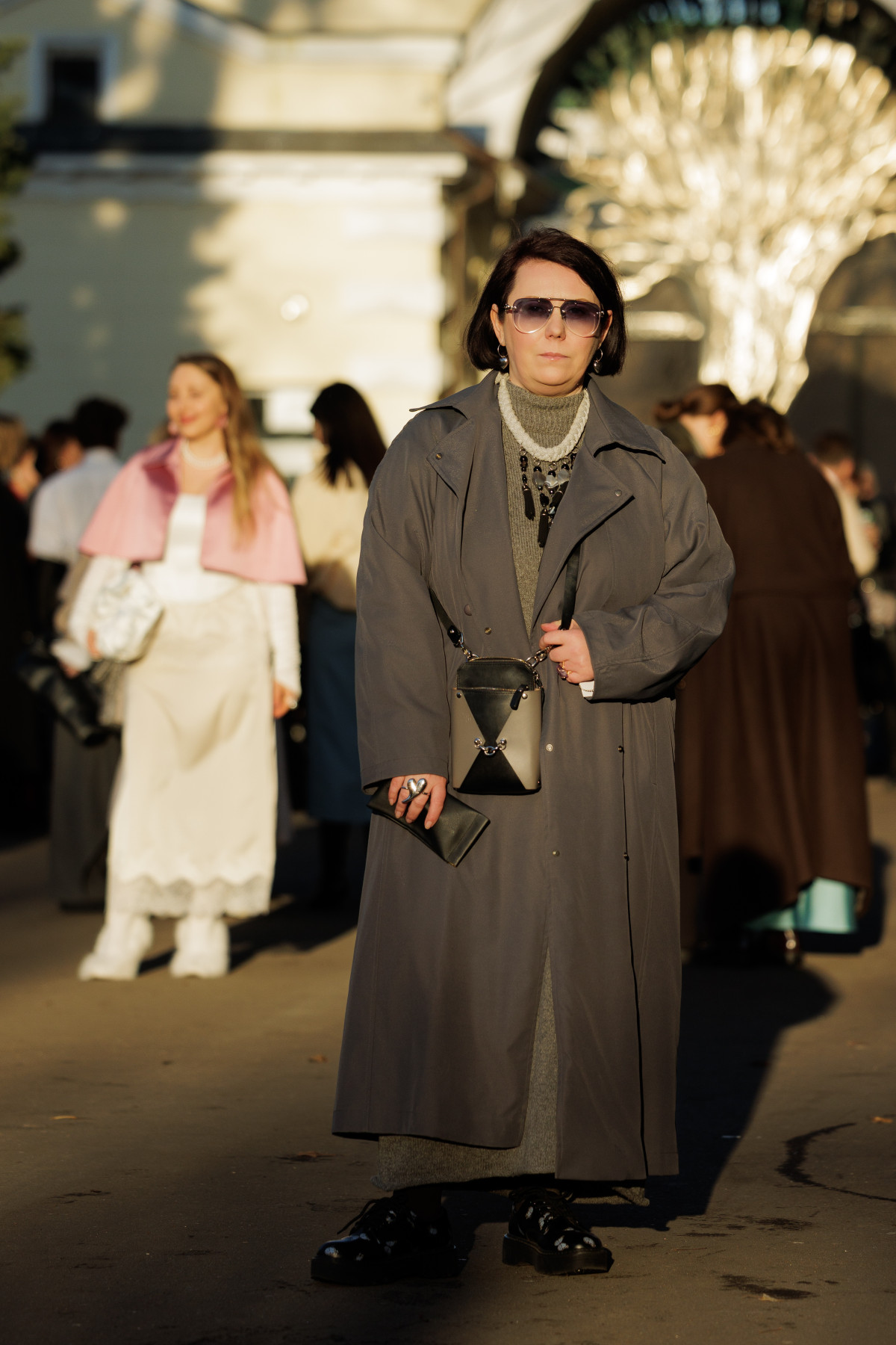 Вулична мода: образи відвідувачів третього дня Ukrainian Fashion Week осінньо-зимового сезону 2026/27
80