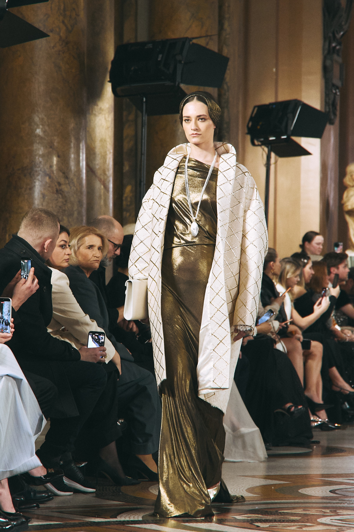 YS Couture: Український погляд на Паризькому подіумі
23