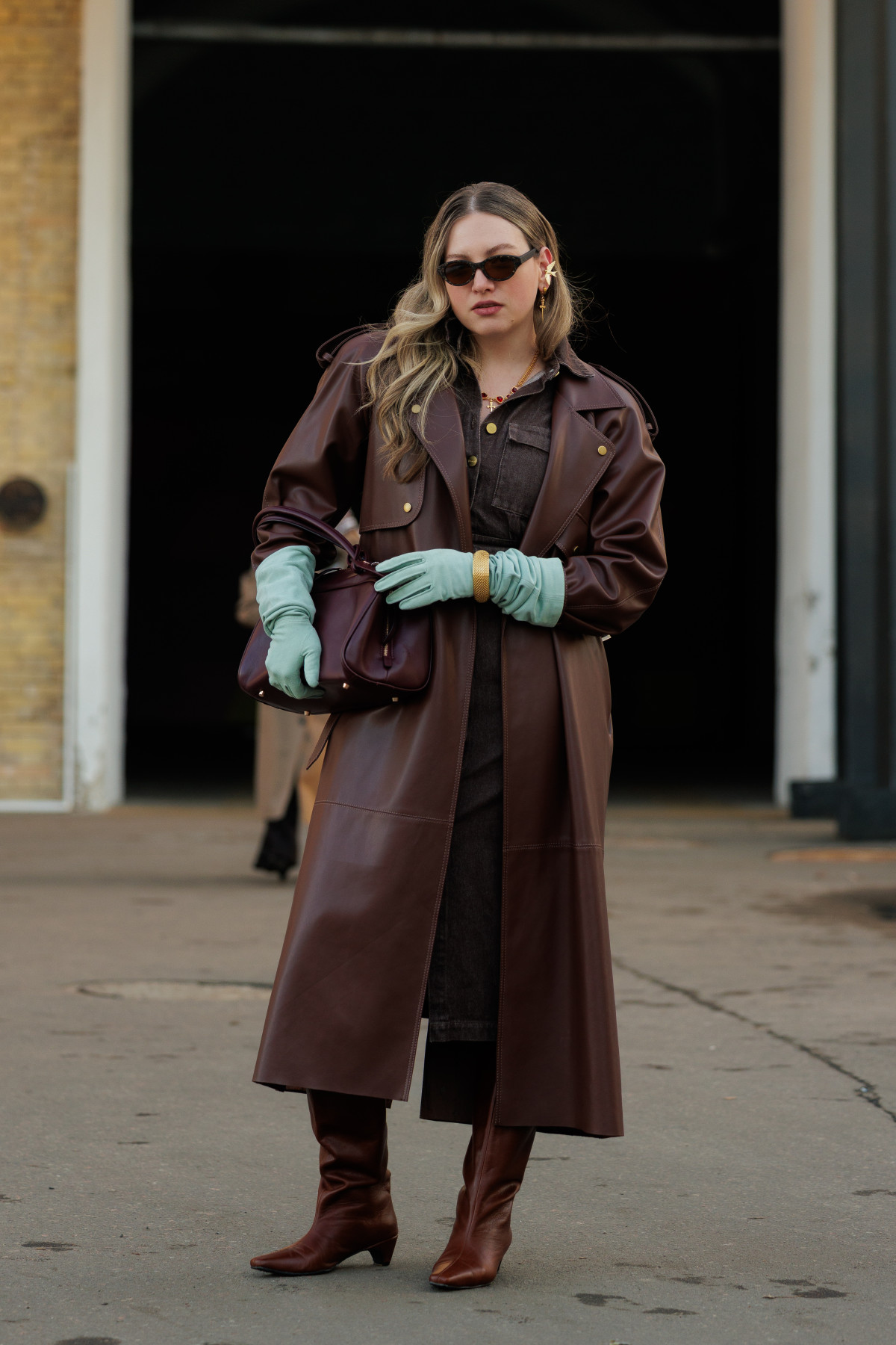 Вулична мода: образи відвідувачів четвертого дня Ukrainian Fashion Week осінньо-зимового сезону 2026/27
61