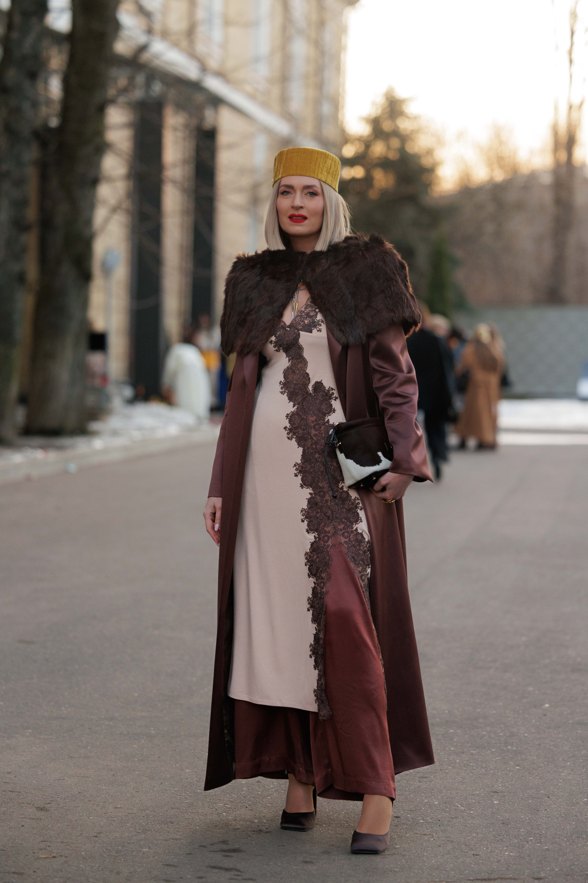 Вулична мода: образи відвідувачів четвертого дня Ukrainian Fashion Week осінньо-зимового сезону 2026/27
20