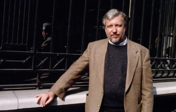 Відійшов у засвіти визначний майстер космічної саги – Ден Сіммонс пішов з життя в Америці