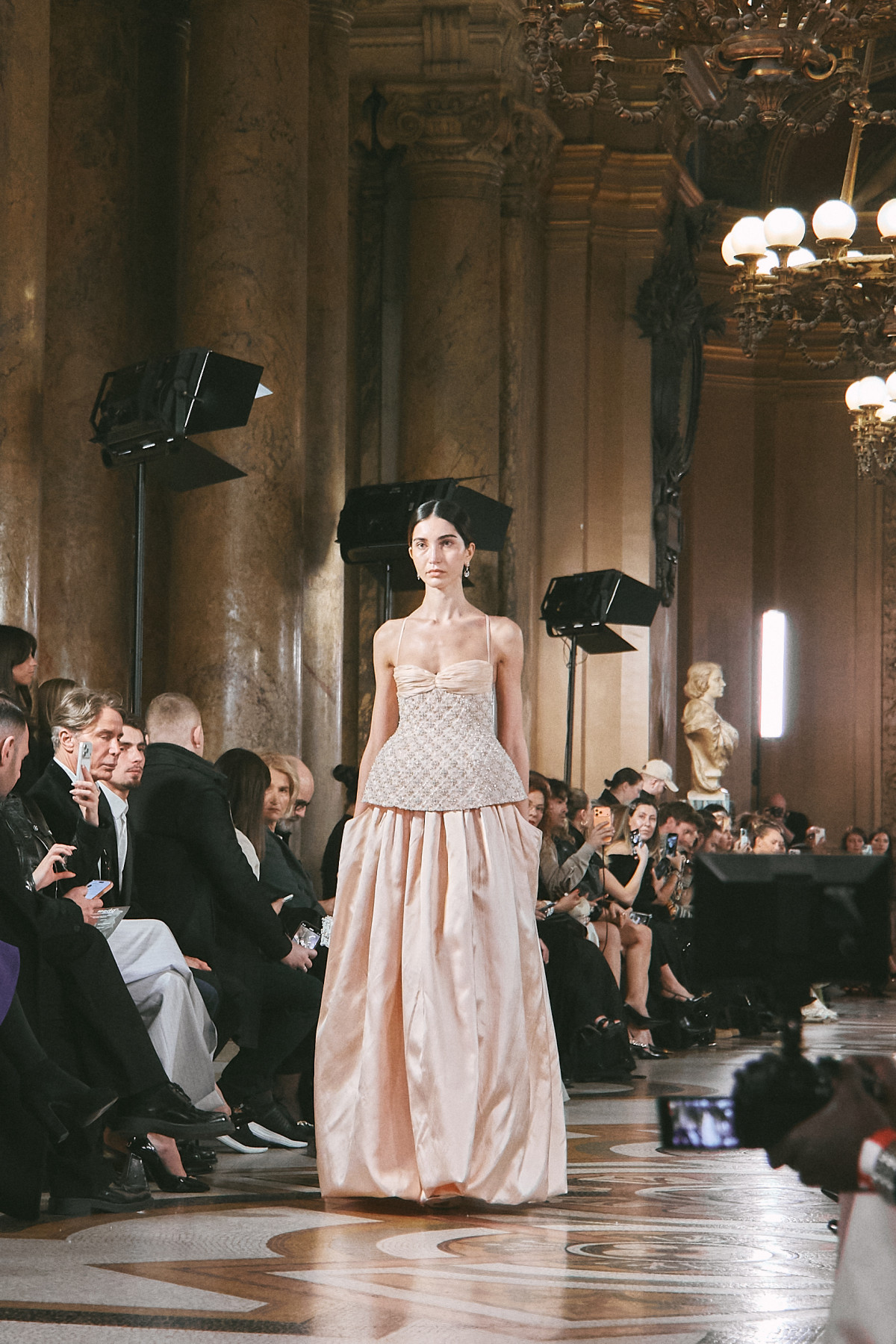 YS Couture: Український погляд на Паризькому подіумі
30