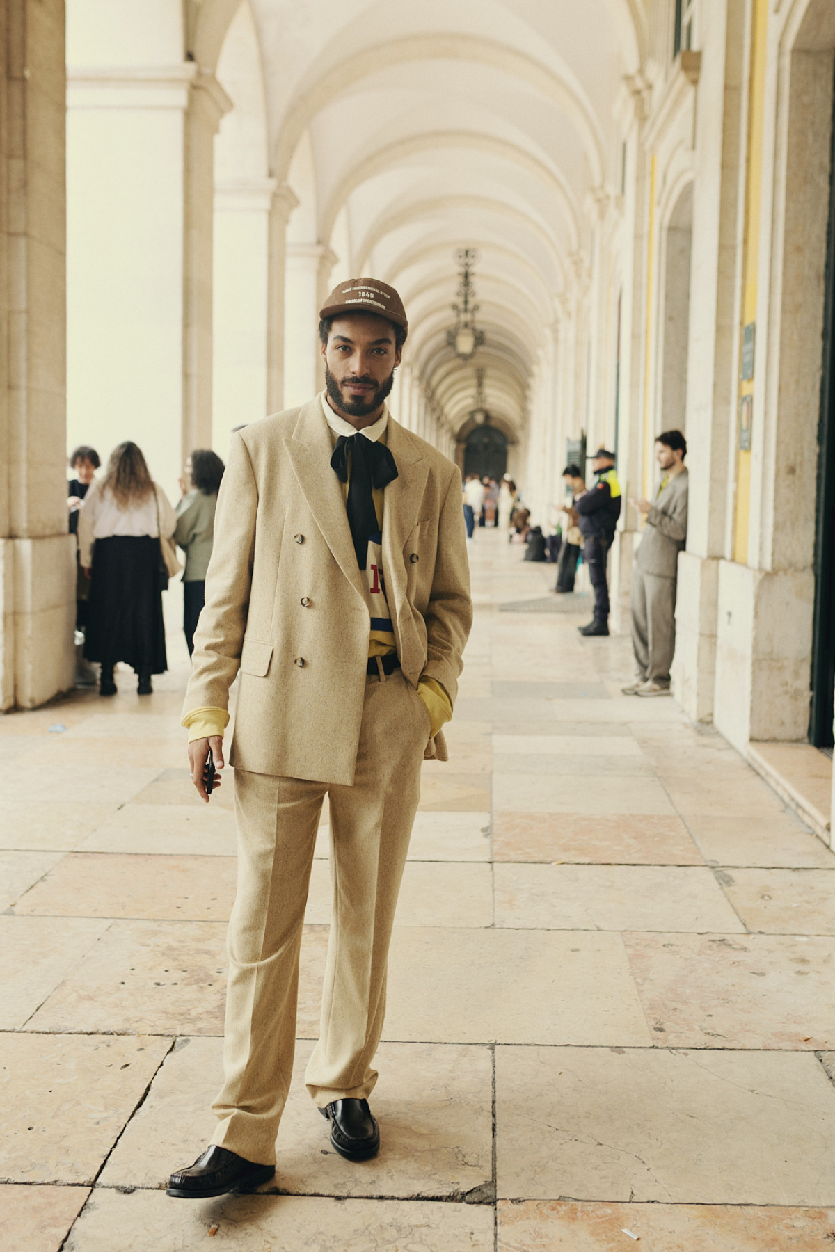 Найстильніші аутфіти з вулиць Тижня моди в Лісабоні
4