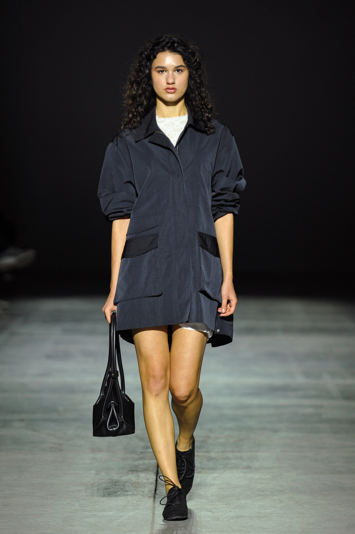 П'ять років SIDLETSKIY: Відомі образи бренду та гнучкий одяг у свіжій колекції
14