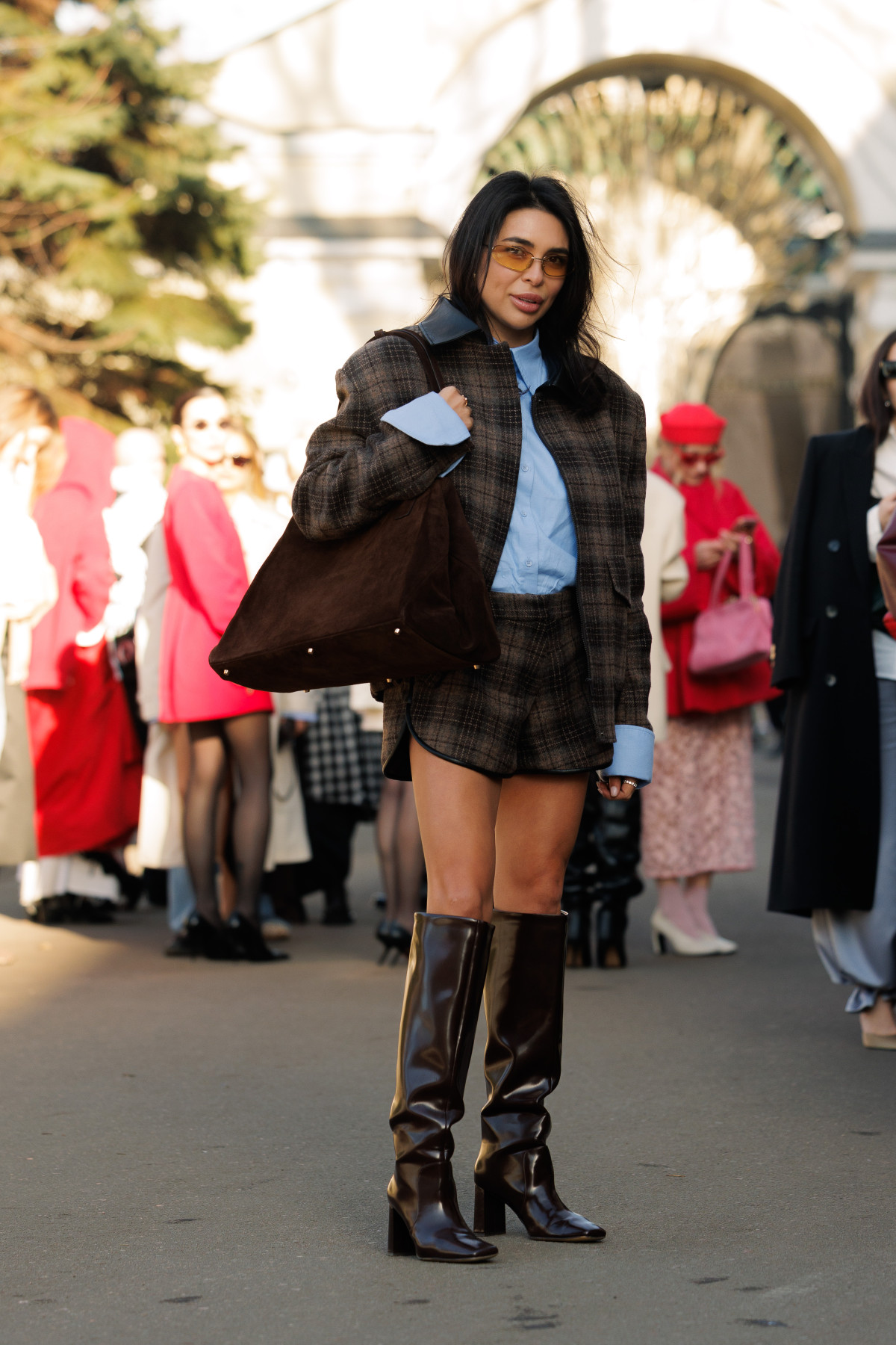 Вулична мода: образи відвідувачів третього дня Ukrainian Fashion Week осінньо-зимового сезону 2026/27
32