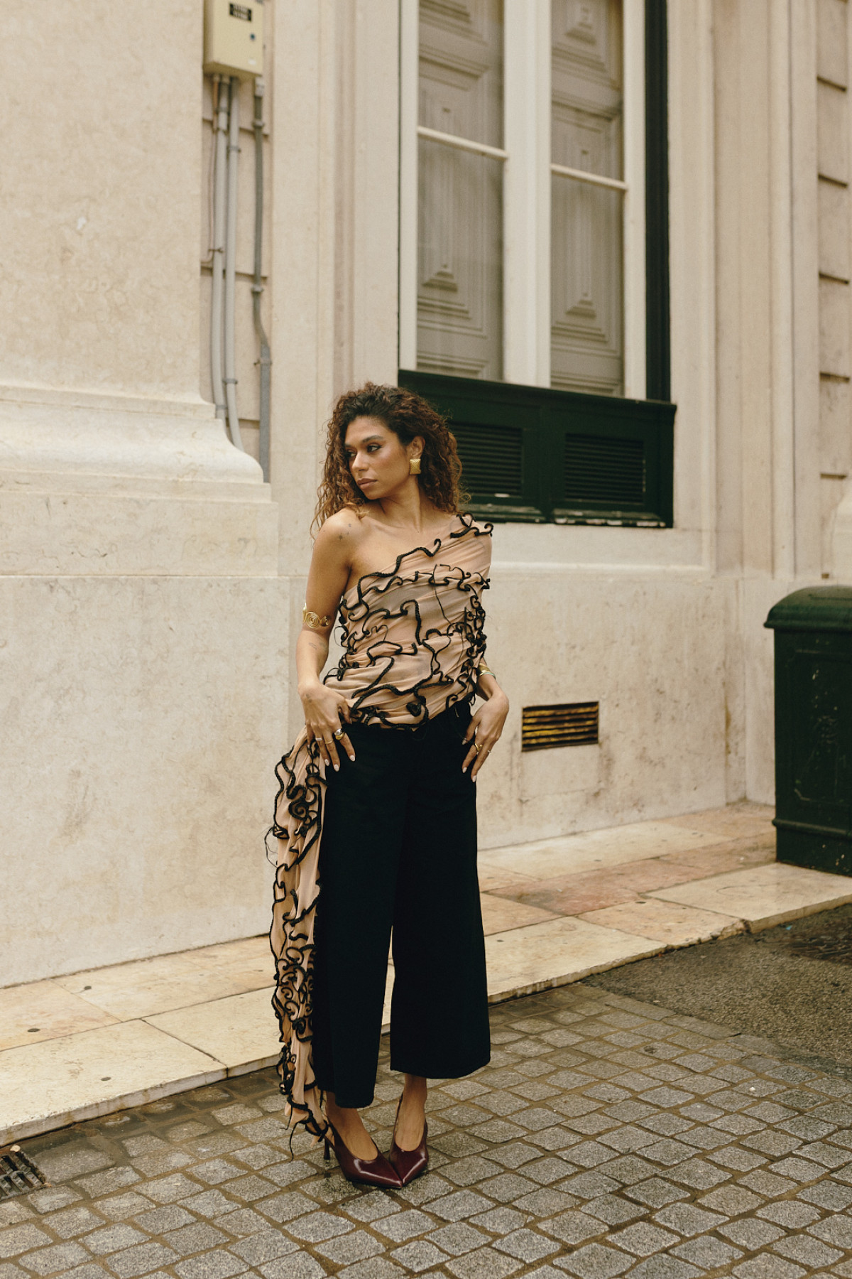 Найстильніші аутфіти з вулиць Тижня моди в Лісабоні
1