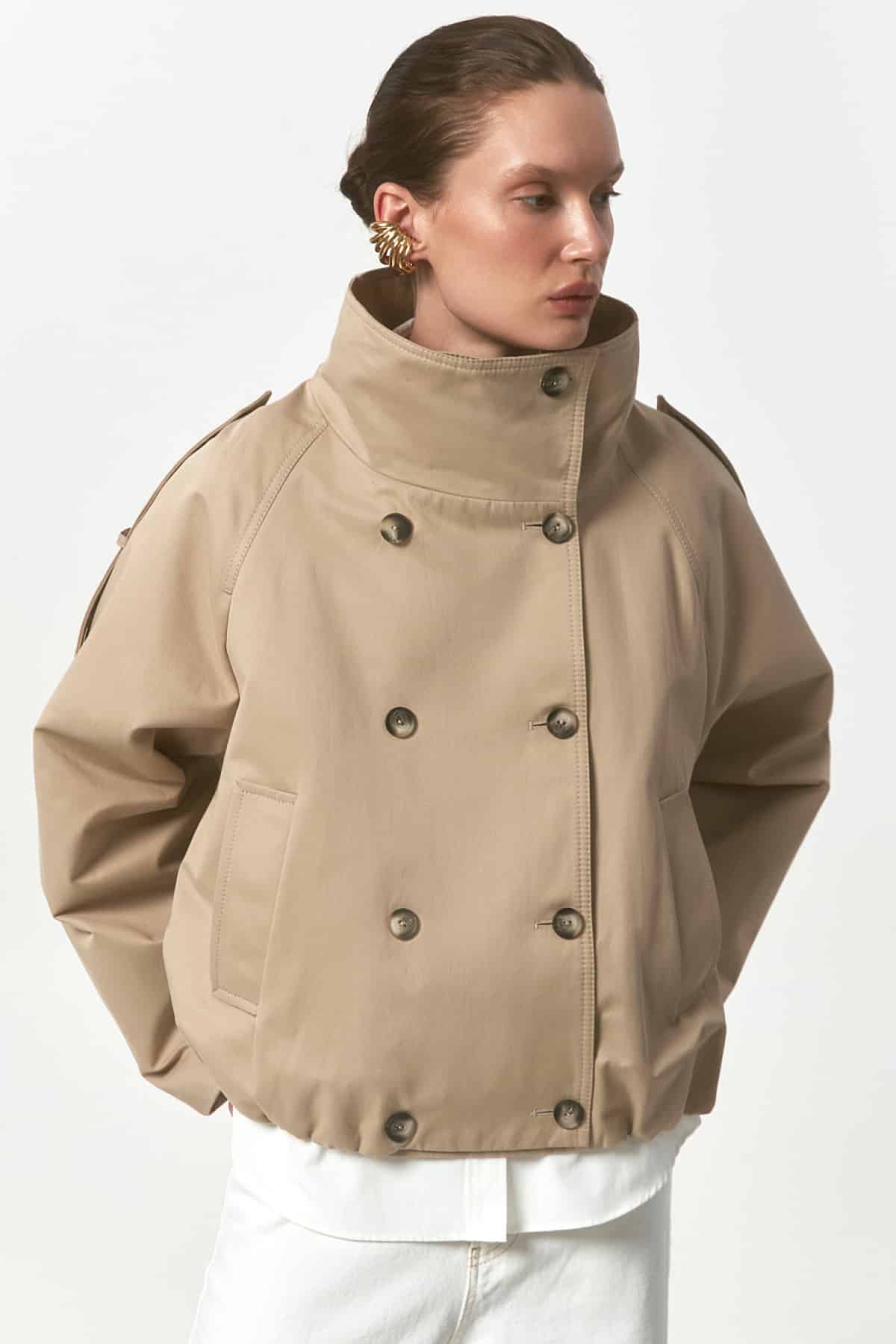 Укорочений плащ: вибір №1 для весняного гардеробу, 20 стильних варіантів.
15