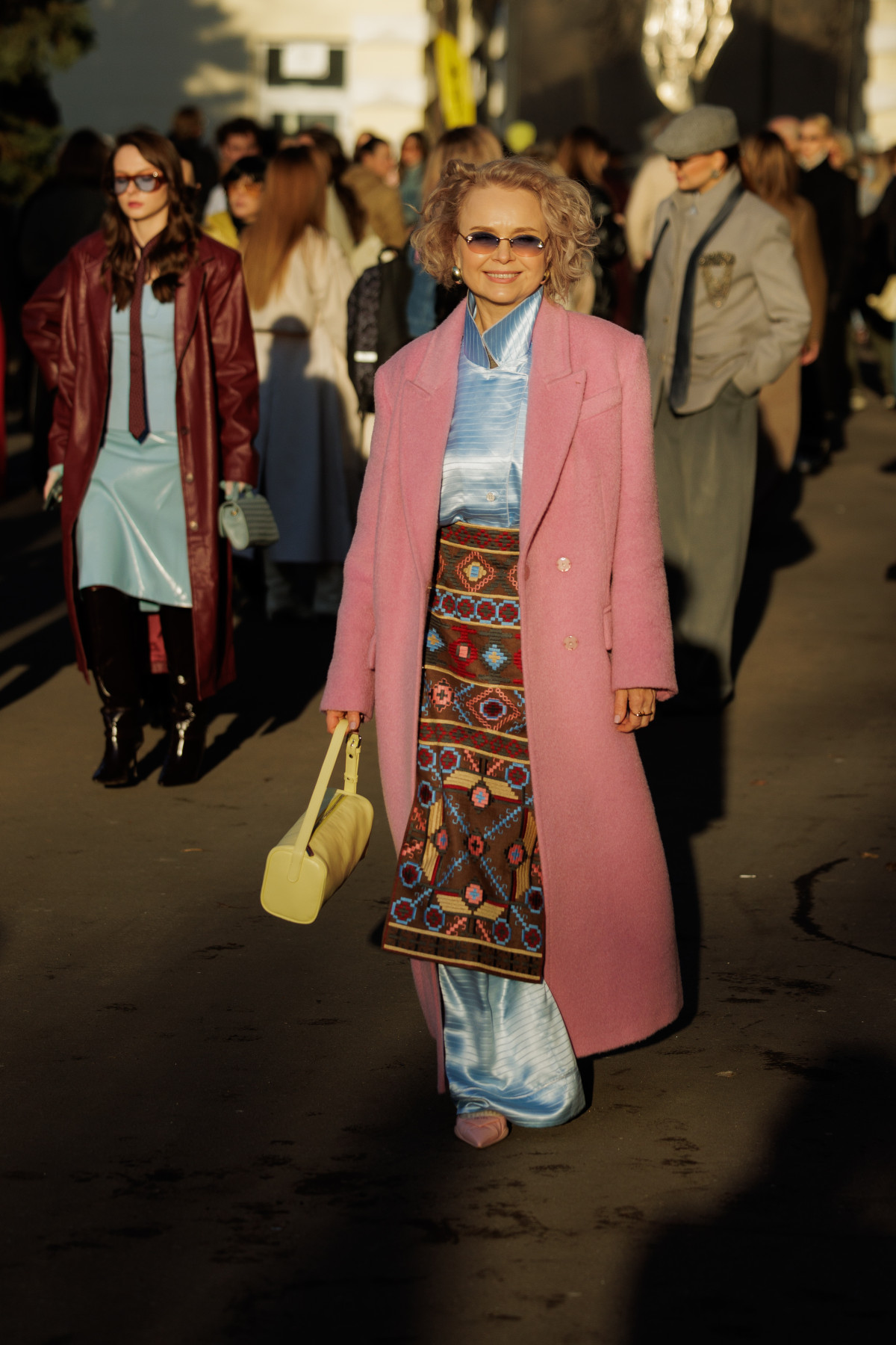 Вулична мода: образи відвідувачів третього дня Ukrainian Fashion Week осінньо-зимового сезону 2026/27
79