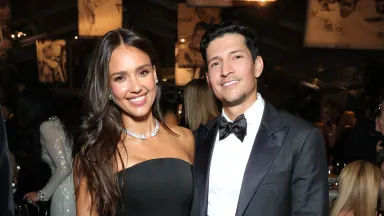 Джессіка Альба все ще зі своїм хлопцем? Все про Денні Раміреса на тлі чуток про Джо Берроу