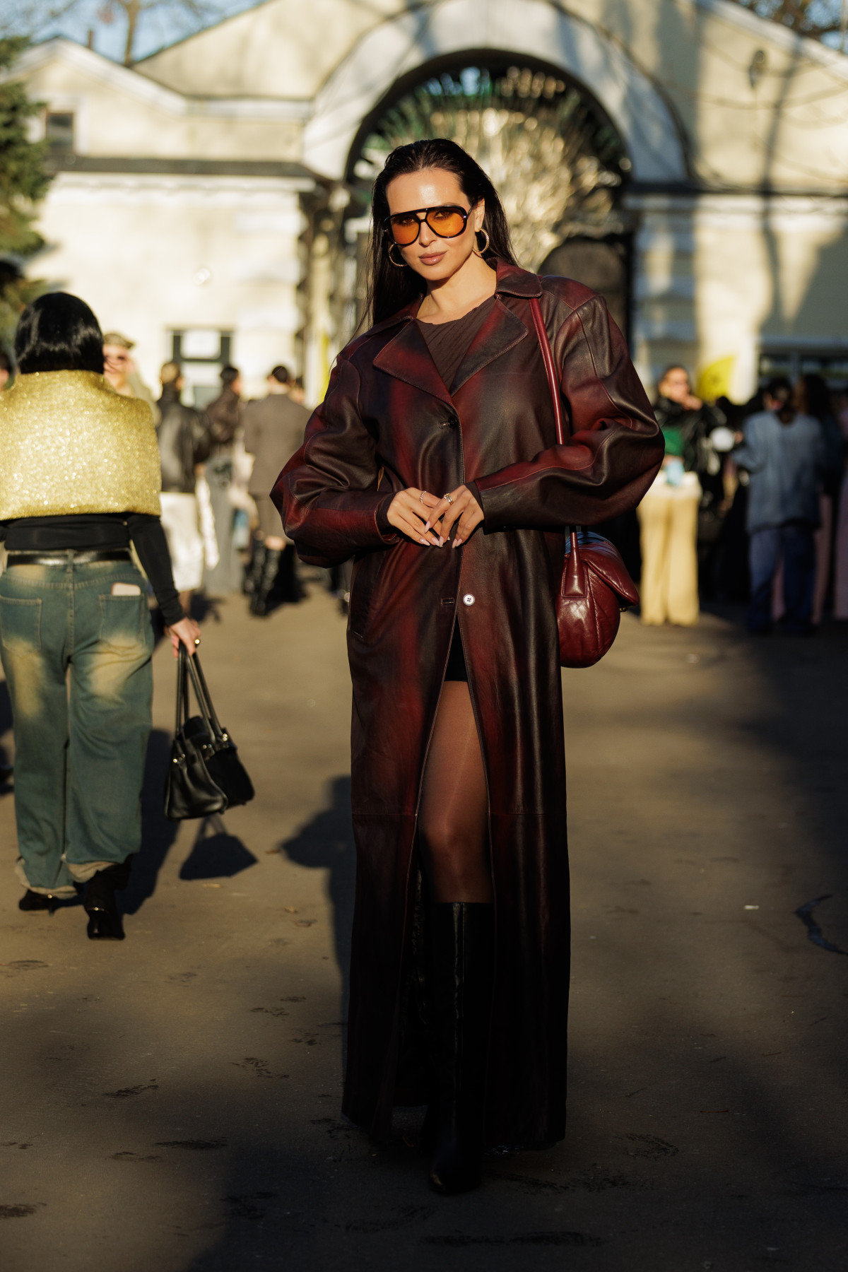 Вулична мода: образи відвідувачів третього дня Ukrainian Fashion Week осінньо-зимового сезону 2026/27
73