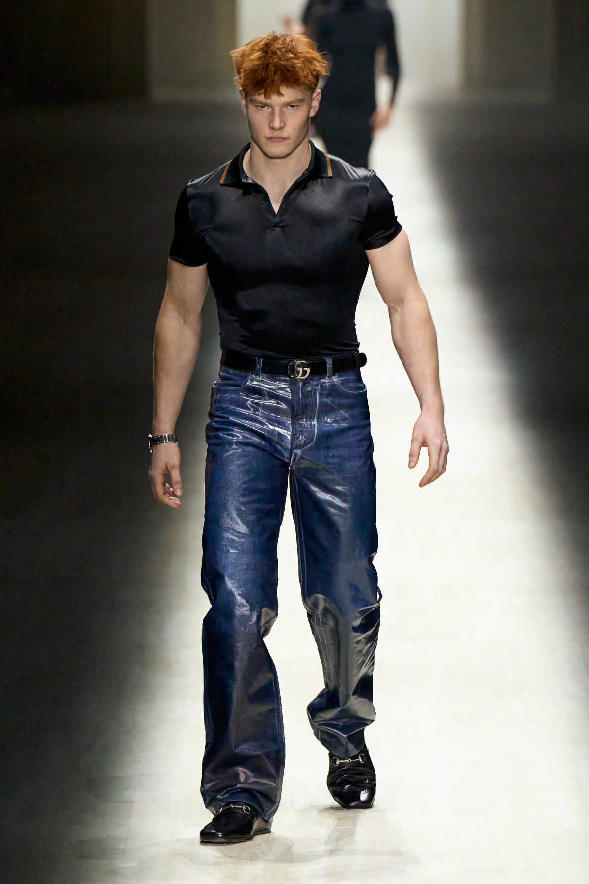 Gucci по-новому від Демни Гвасалії: враження від першого шоу дизайнера
10