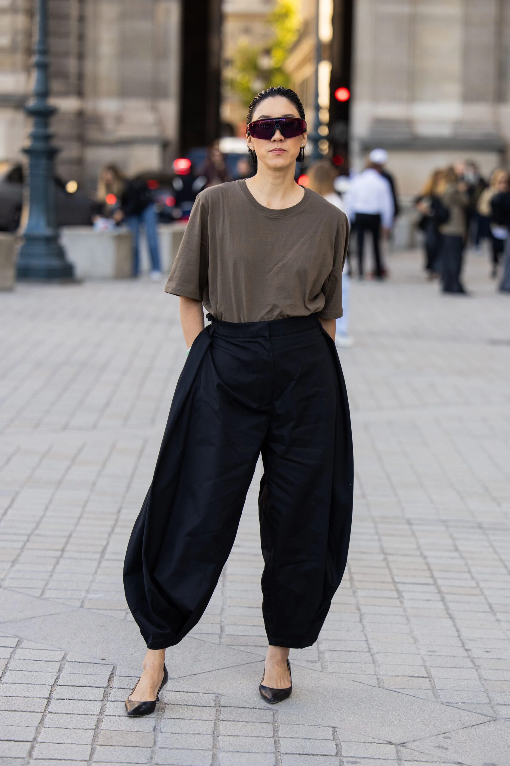 Легкі обриси й широкі штани – провідні тренди в одязі 2026.