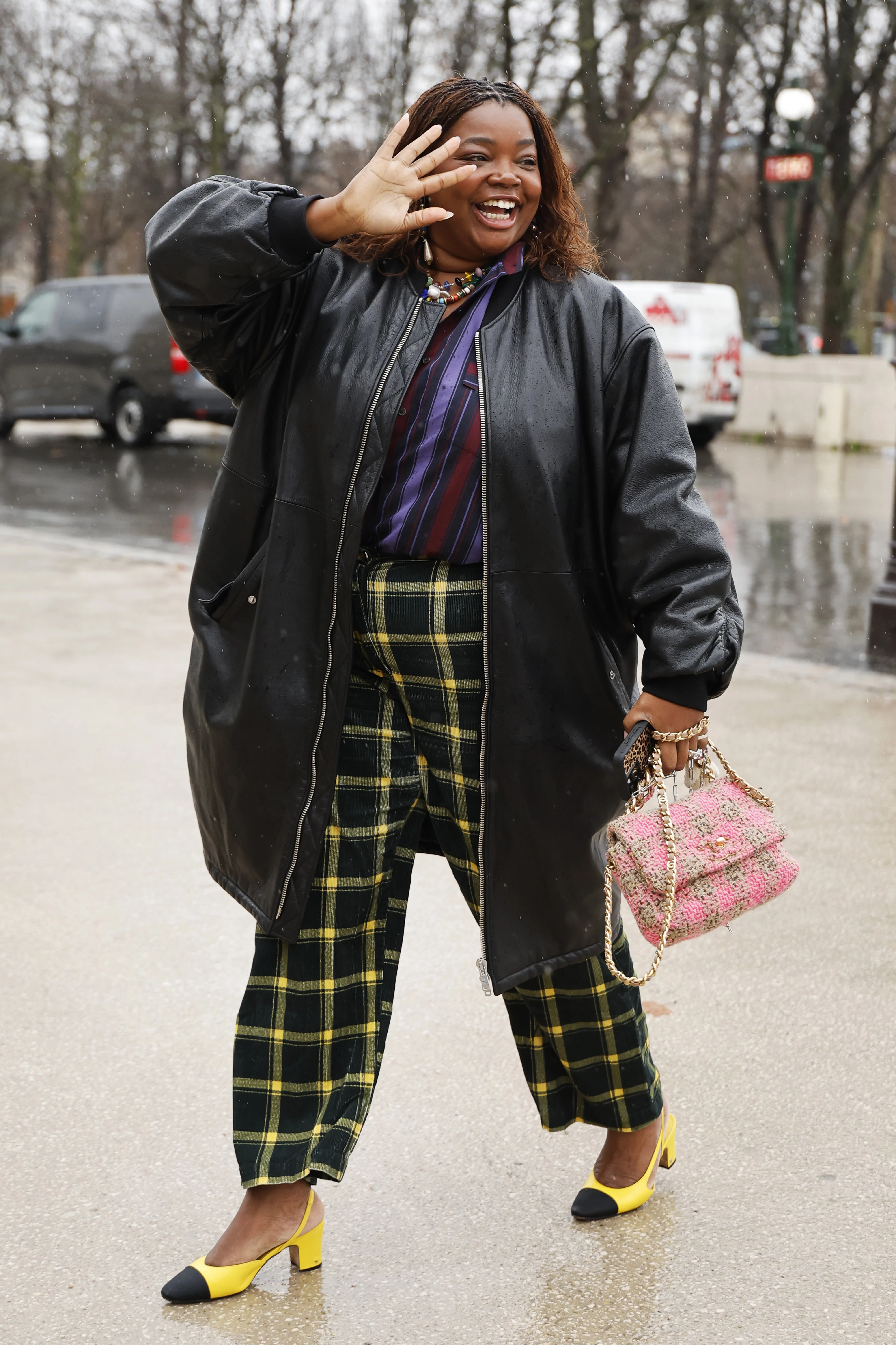 Яскраве взуття жовтого кольору – модний акцент, що визначає атмосферу сезону.
2