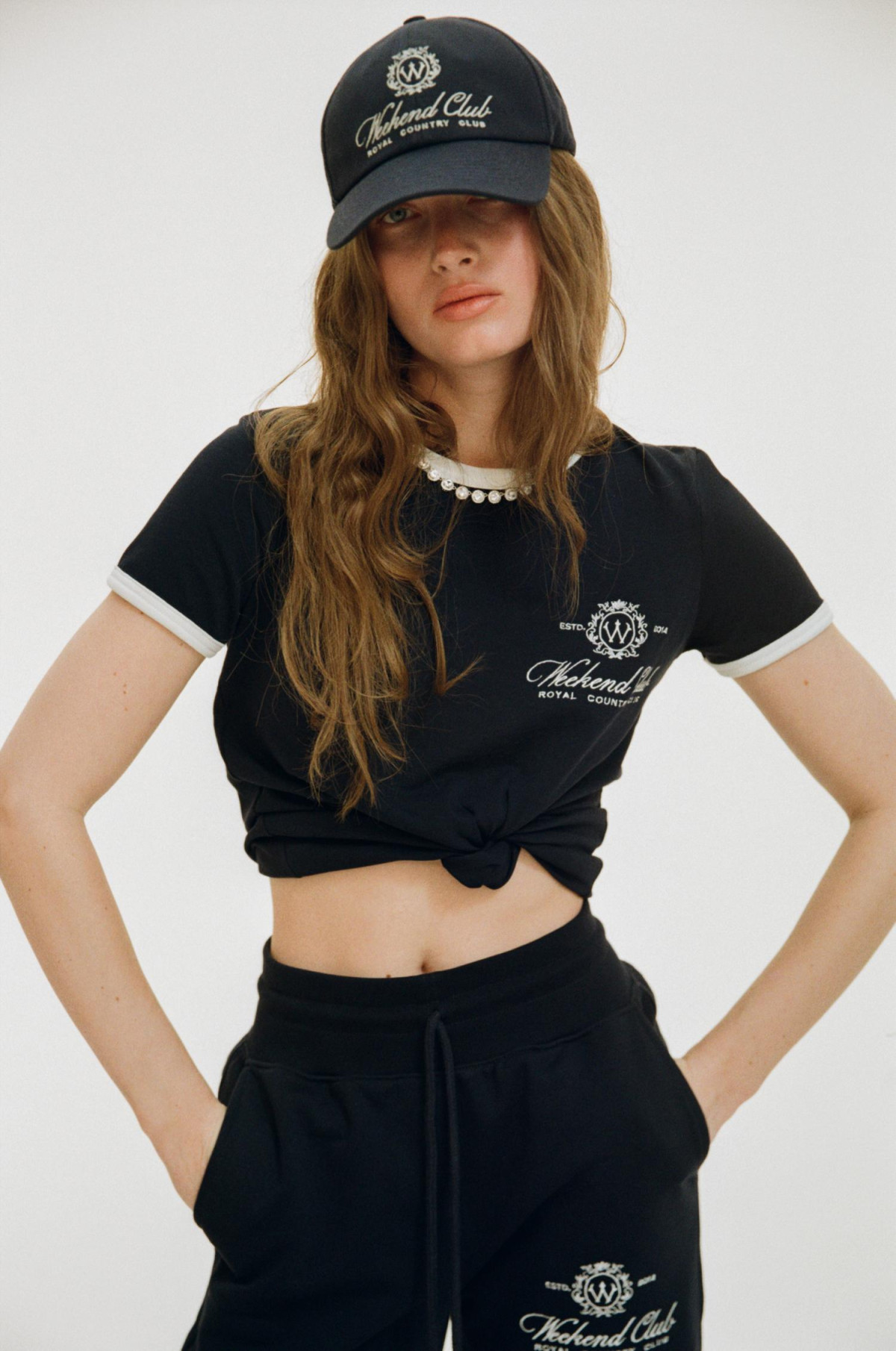 Тренди березня: стильні обнови від українських дизайнерів для весняного гардеробу
7