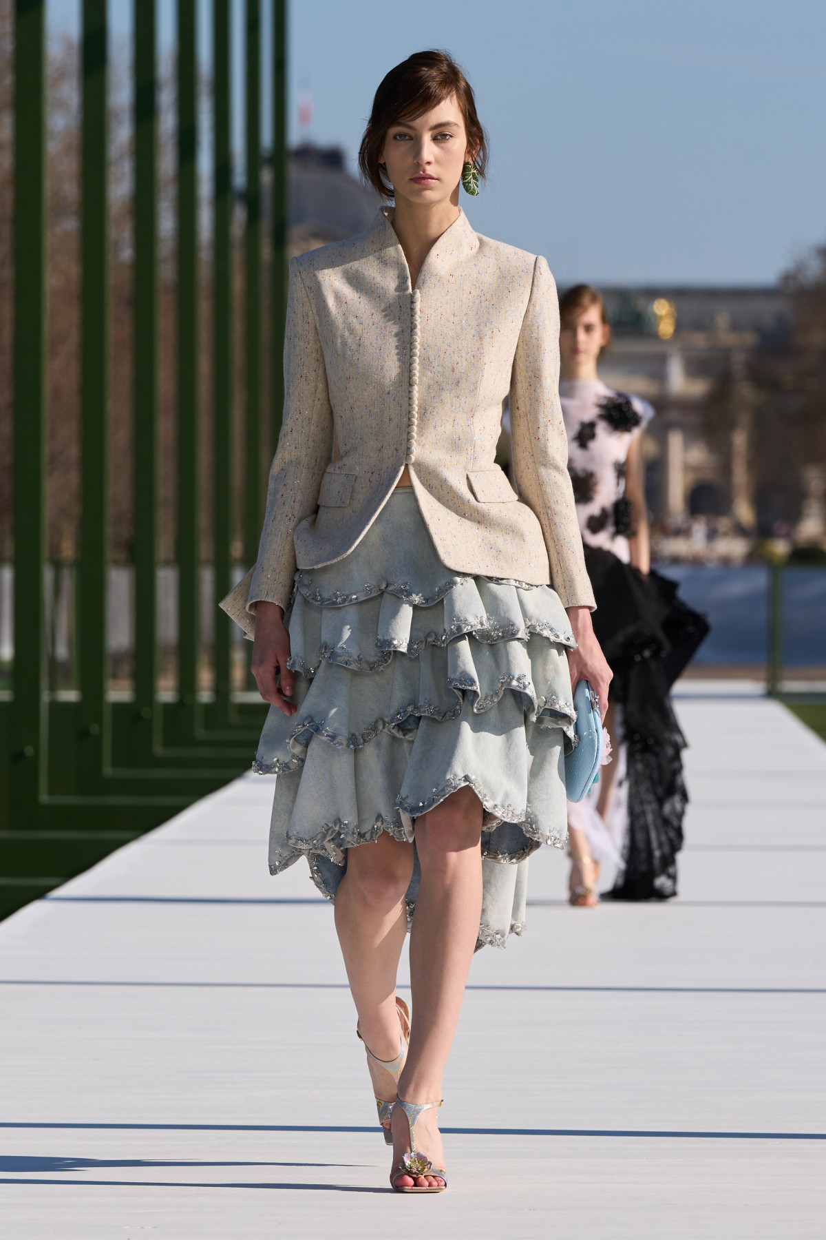 Андерсон переосмислює вуличний стиль в колекції Dior осінь-зима 2026-2027
24