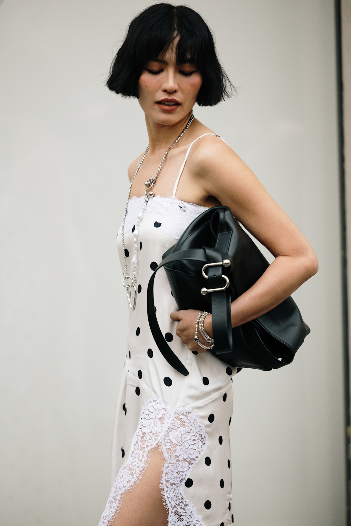 Горошок в моді: весняні луки з використанням принта.
6